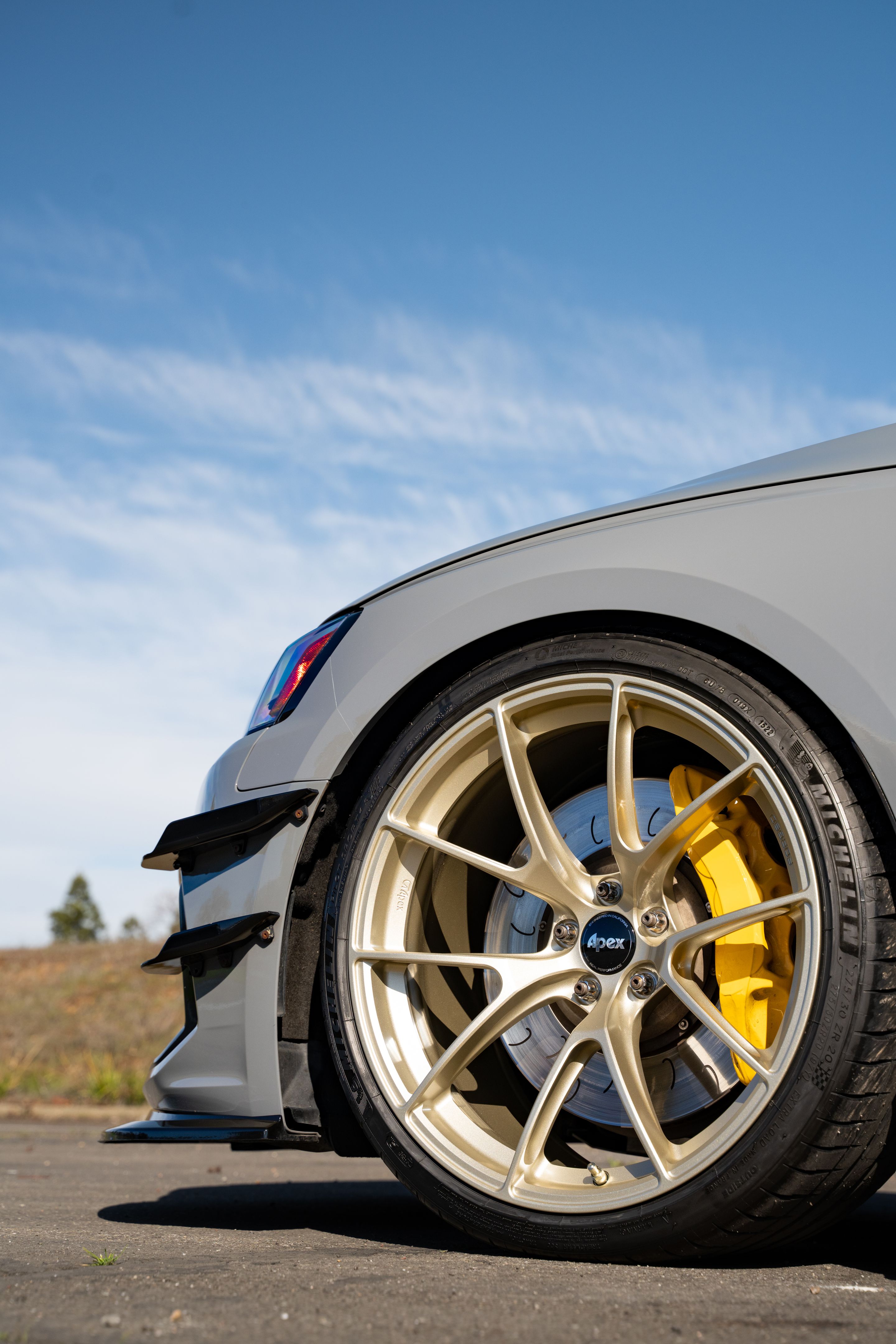 Grey Audi B9 RS 5 Coupe with 20" VS-5RS Apex wheels in Motorsport Gold