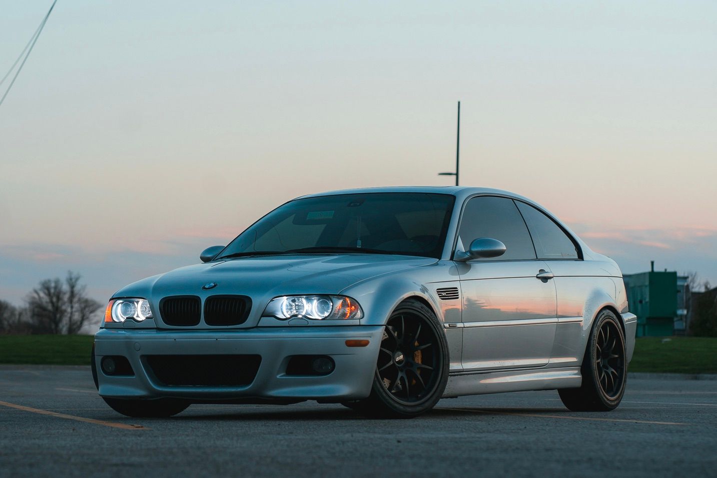 Silver BMW E46 M3 with 18" FL-5 Apex wheels in Satin Black