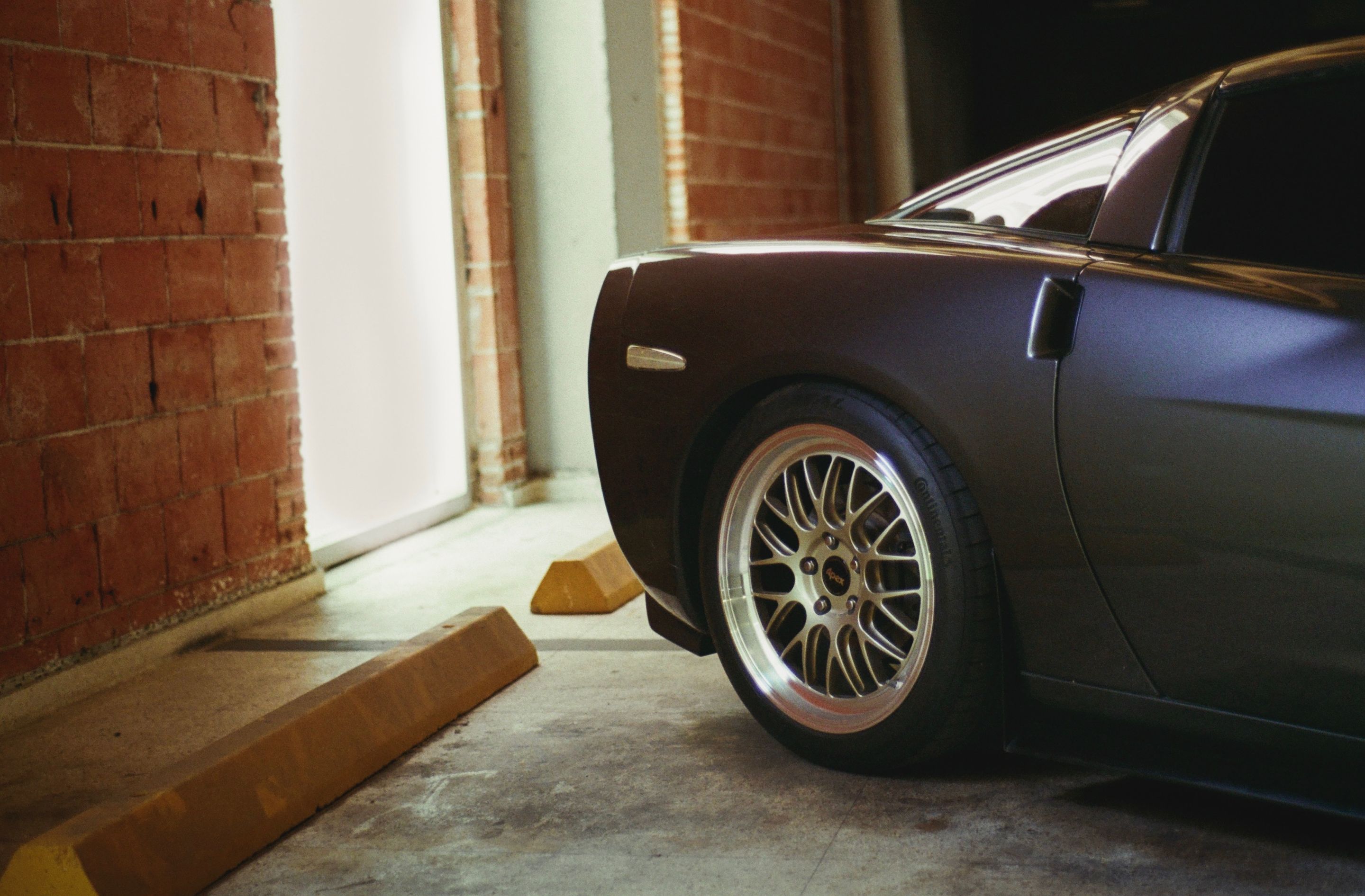 Grey Chevrolet C6 Corvette Base/Z51 with 18"/19" ML-10RT Apex wheels in Machined Lip Gloss Motorsport Gold