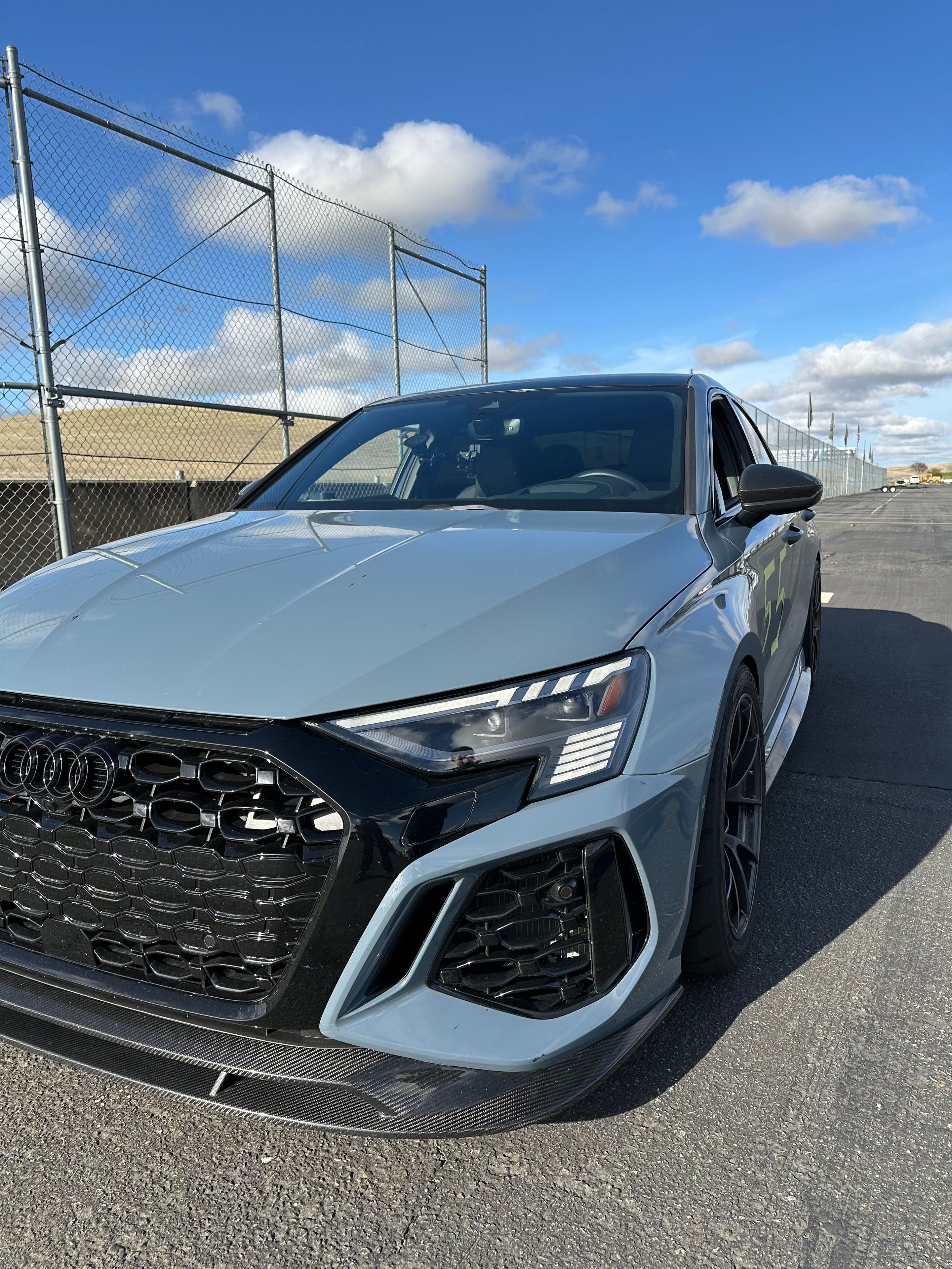 Blue Audi 8Y RS 3 with 18" VS-5RS Apex wheels in Anthracite