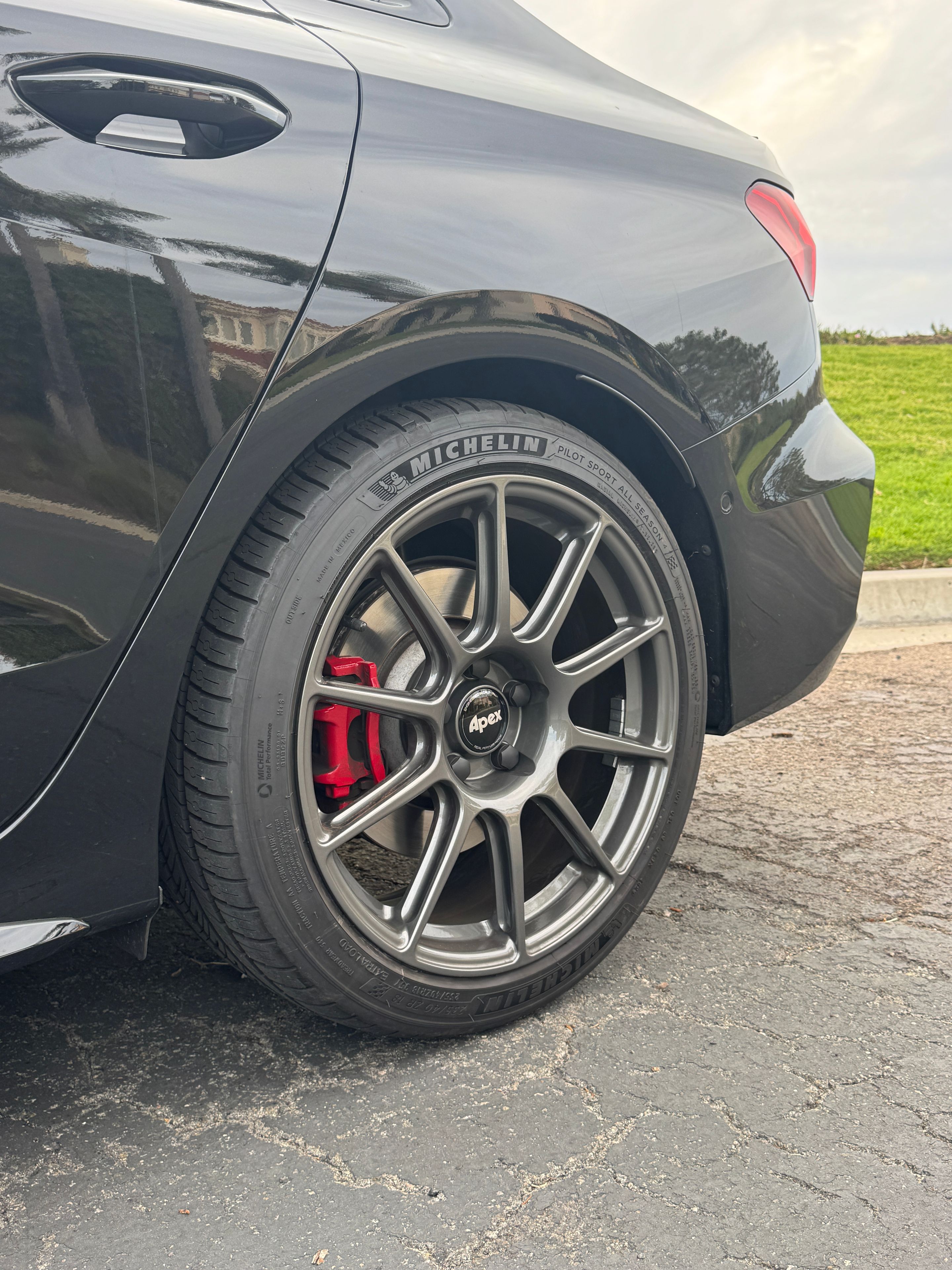Black Audi 8Y S3 with 18" SM-10 Apex wheels in Anthracite
