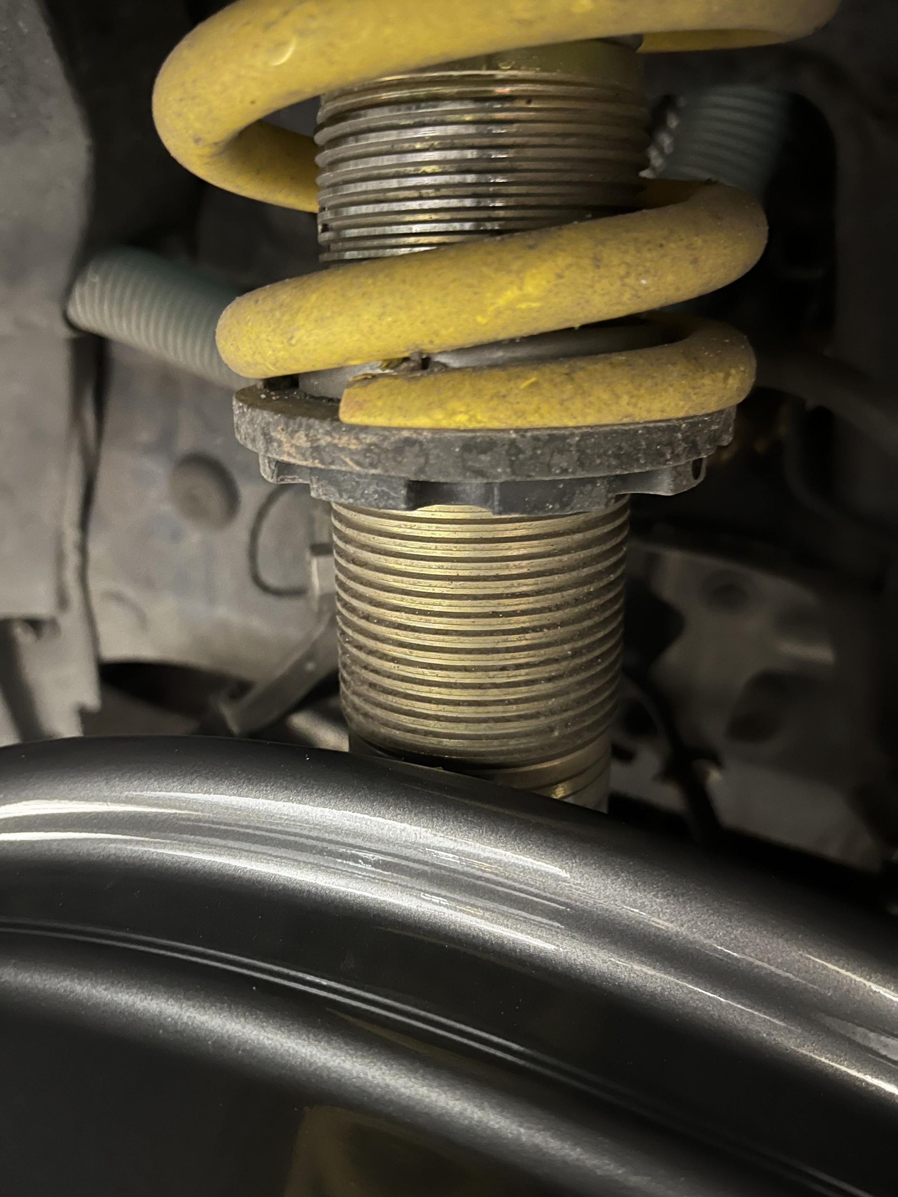 Blue BMW E82 Coupe 1 Series with 18" ML-10RT Apex wheels in Machined Lip Anthracite