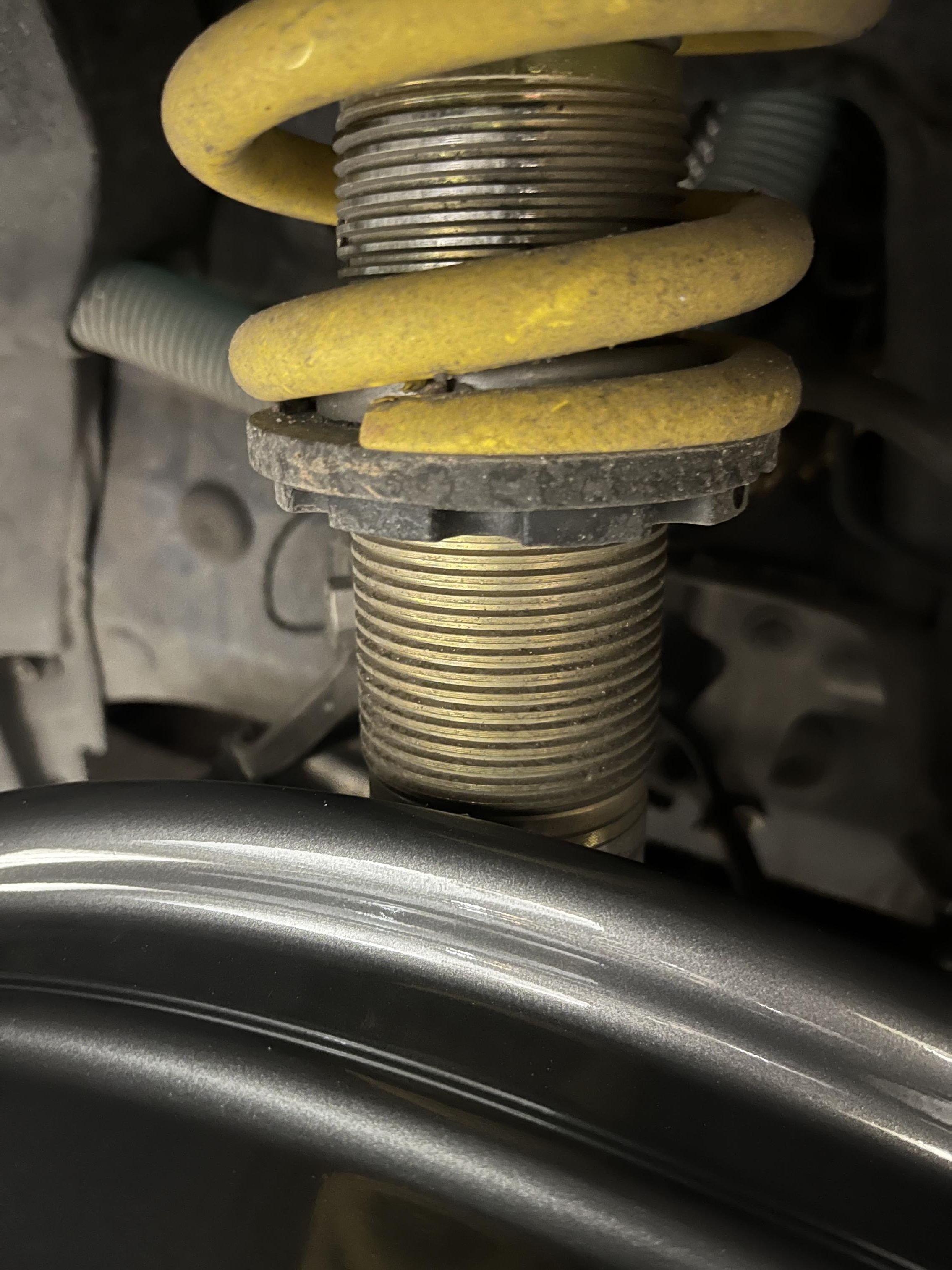 Blue BMW E82 Coupe 1 Series with 18" ML-10RT Apex wheels in Machined Lip Anthracite