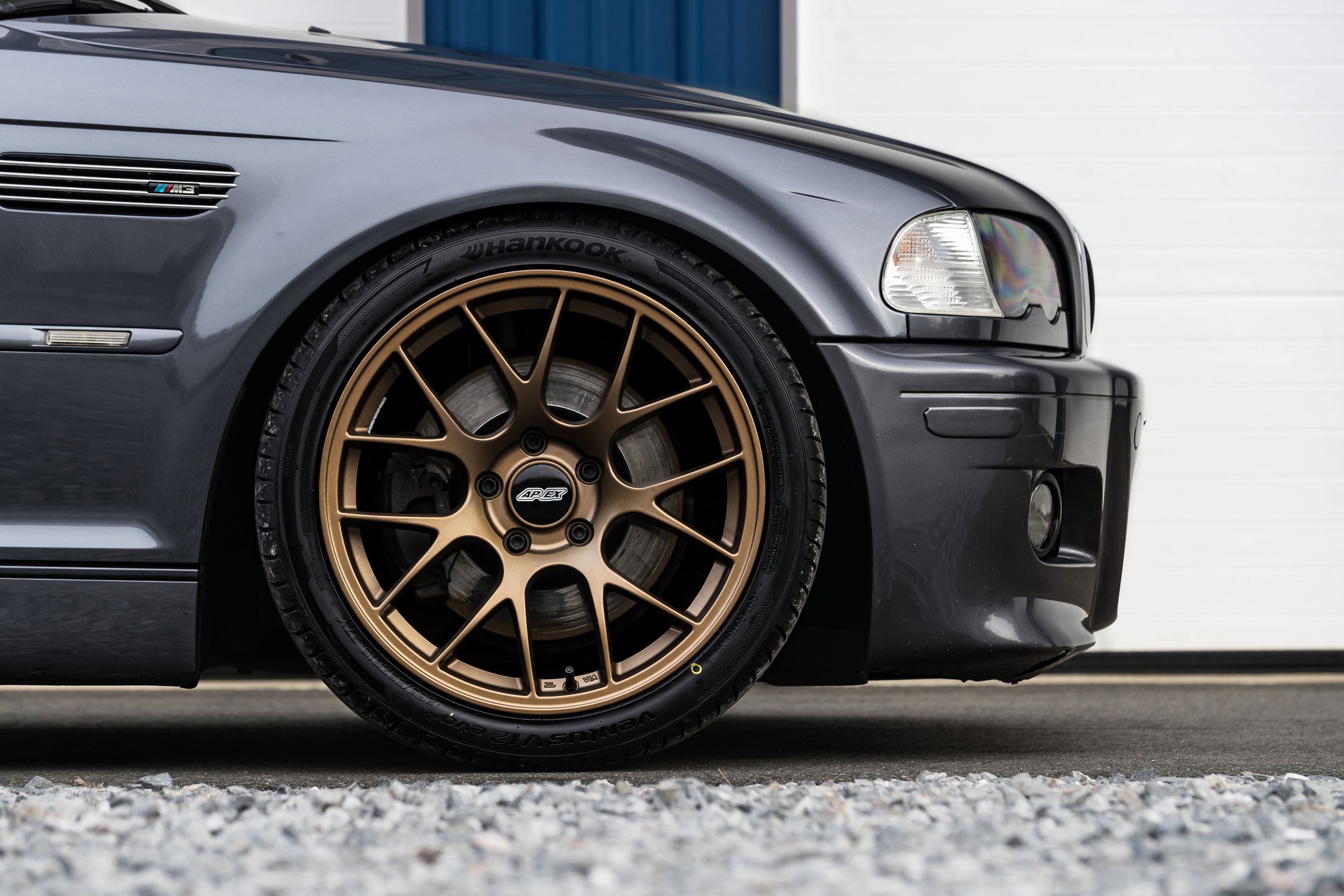 Grey BMW E46 M3 with 18" EC-7 Apex wheels in Satin Bronze