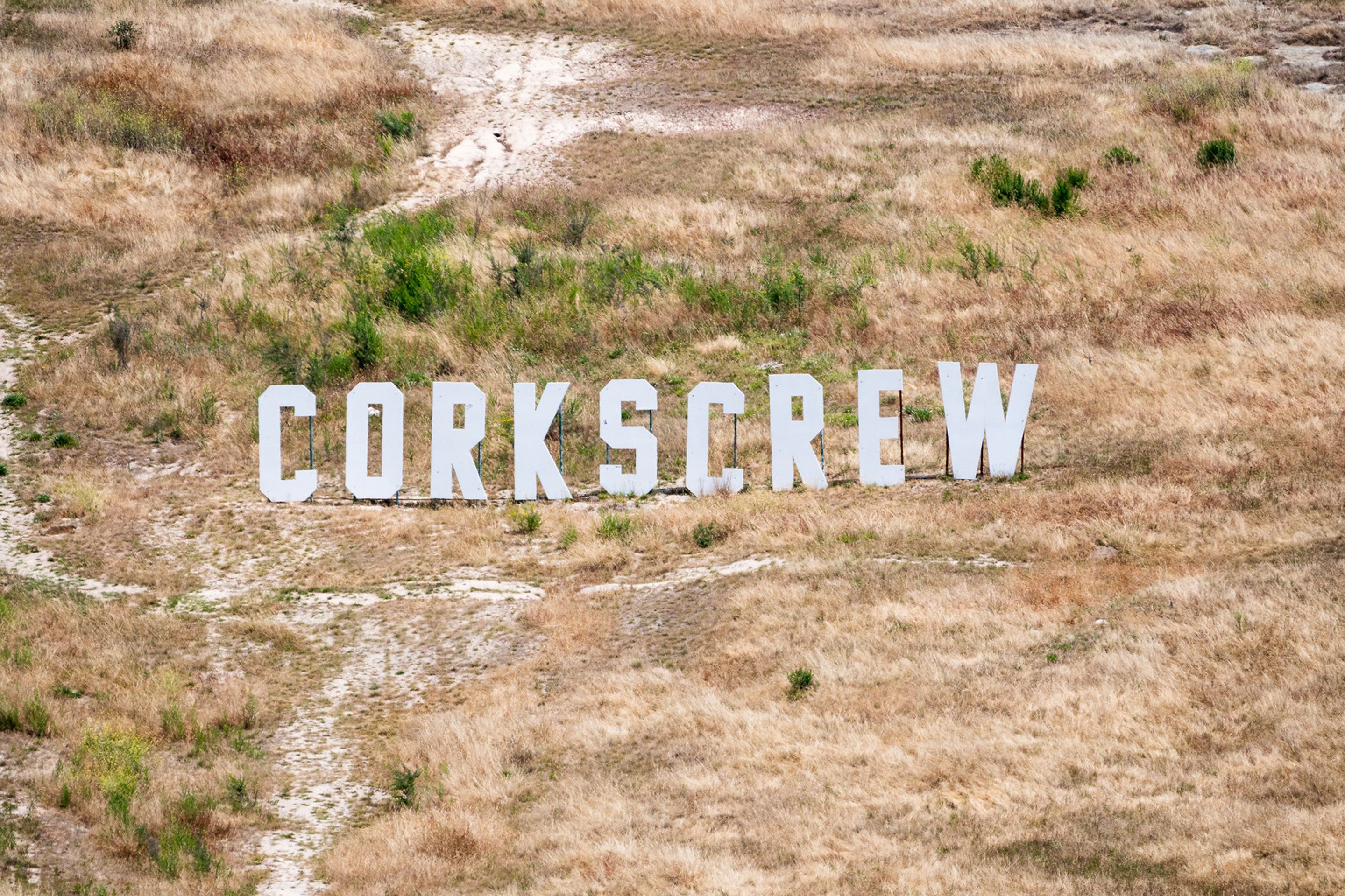 White Porsche 911 996 GT2 with 20" FL-5 Apex wheels in Brushed Clear