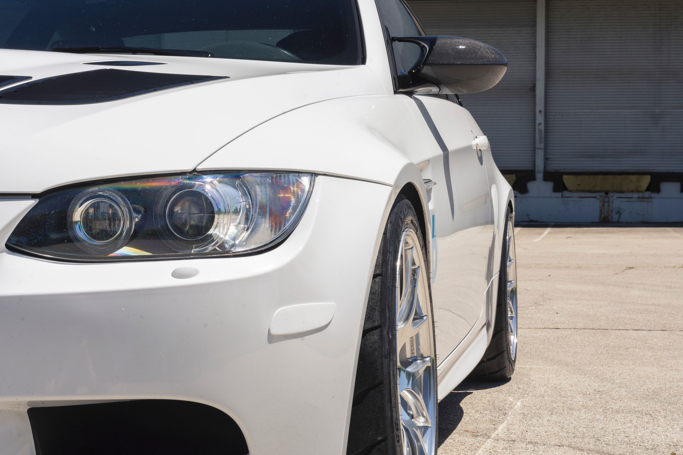 White BMW E92 Coupe M3 with 18" EC-7R Apex wheels in Polished