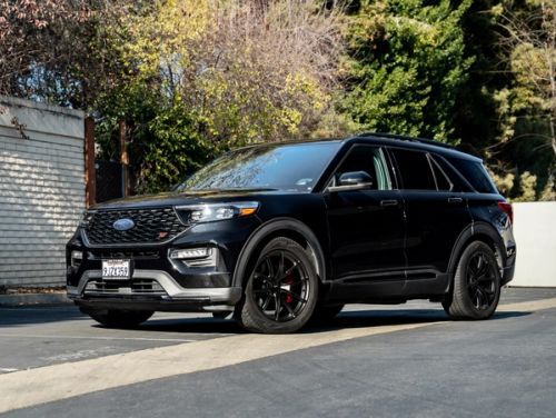 Black Ford Explorer - VS-5RX in Satin Black