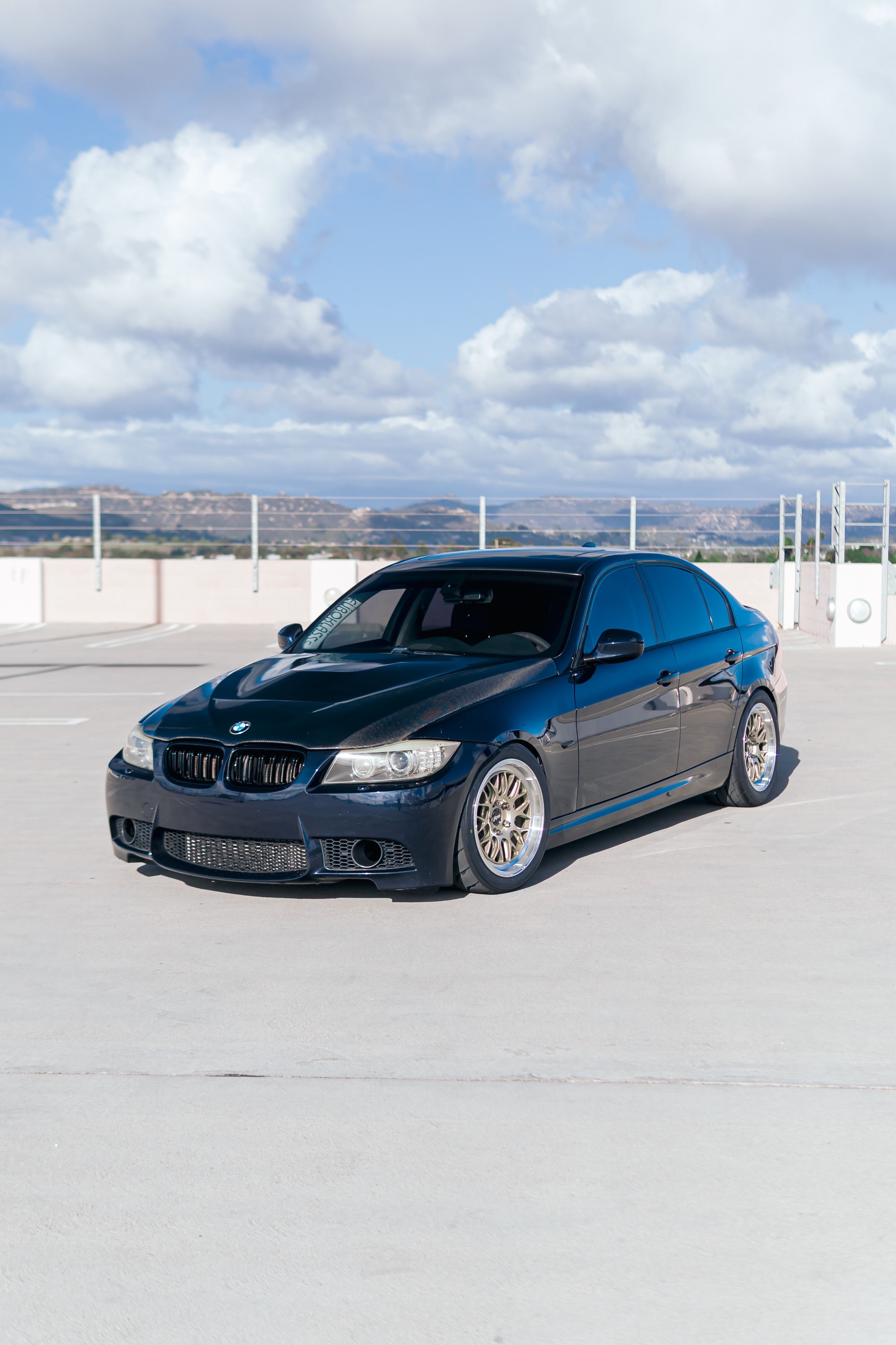 BMW E90 Sedan 3 Series with 17