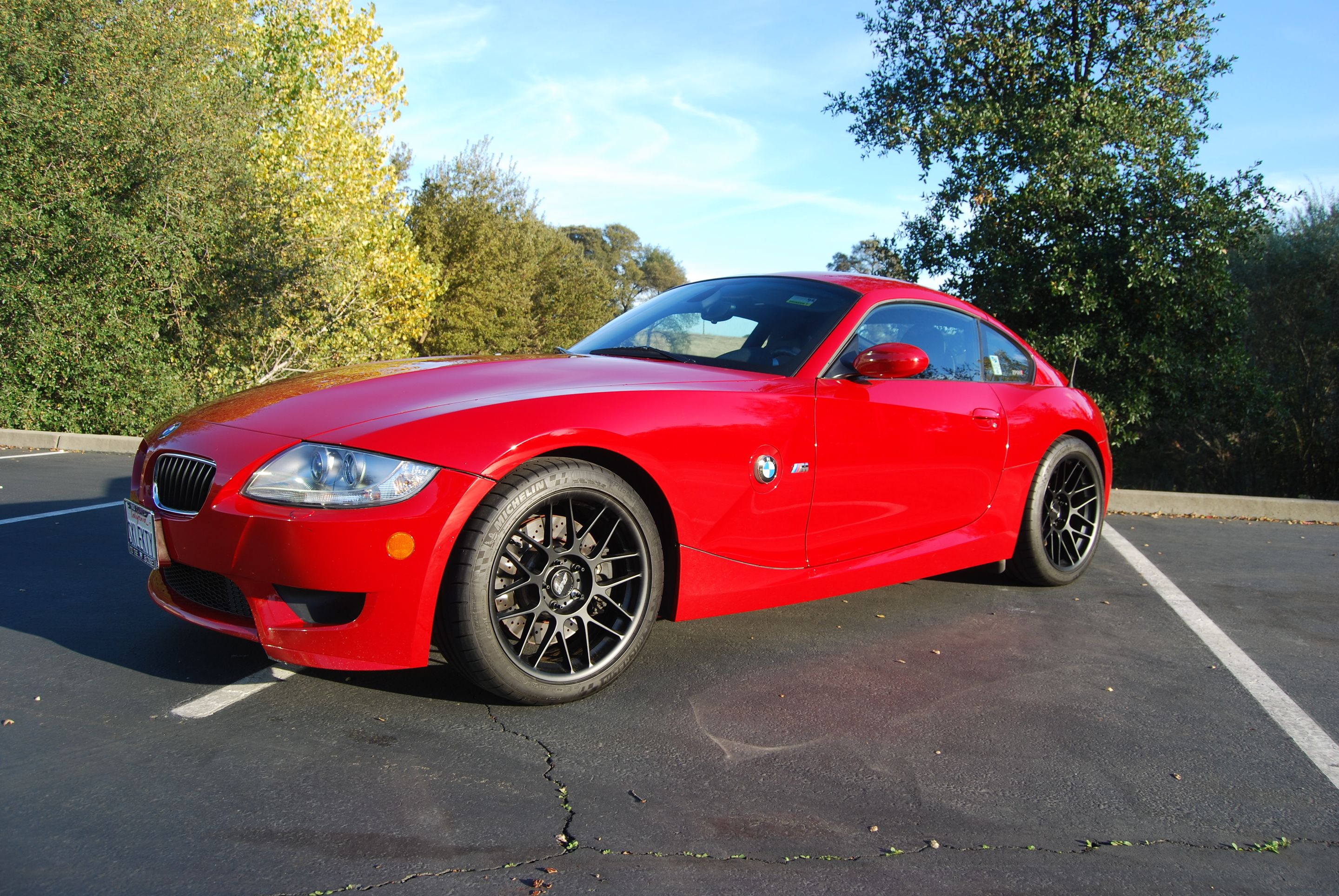 Red BMW E86 Coupe Z4 M with 18" ARC-8 Apex wheels in Satin Black