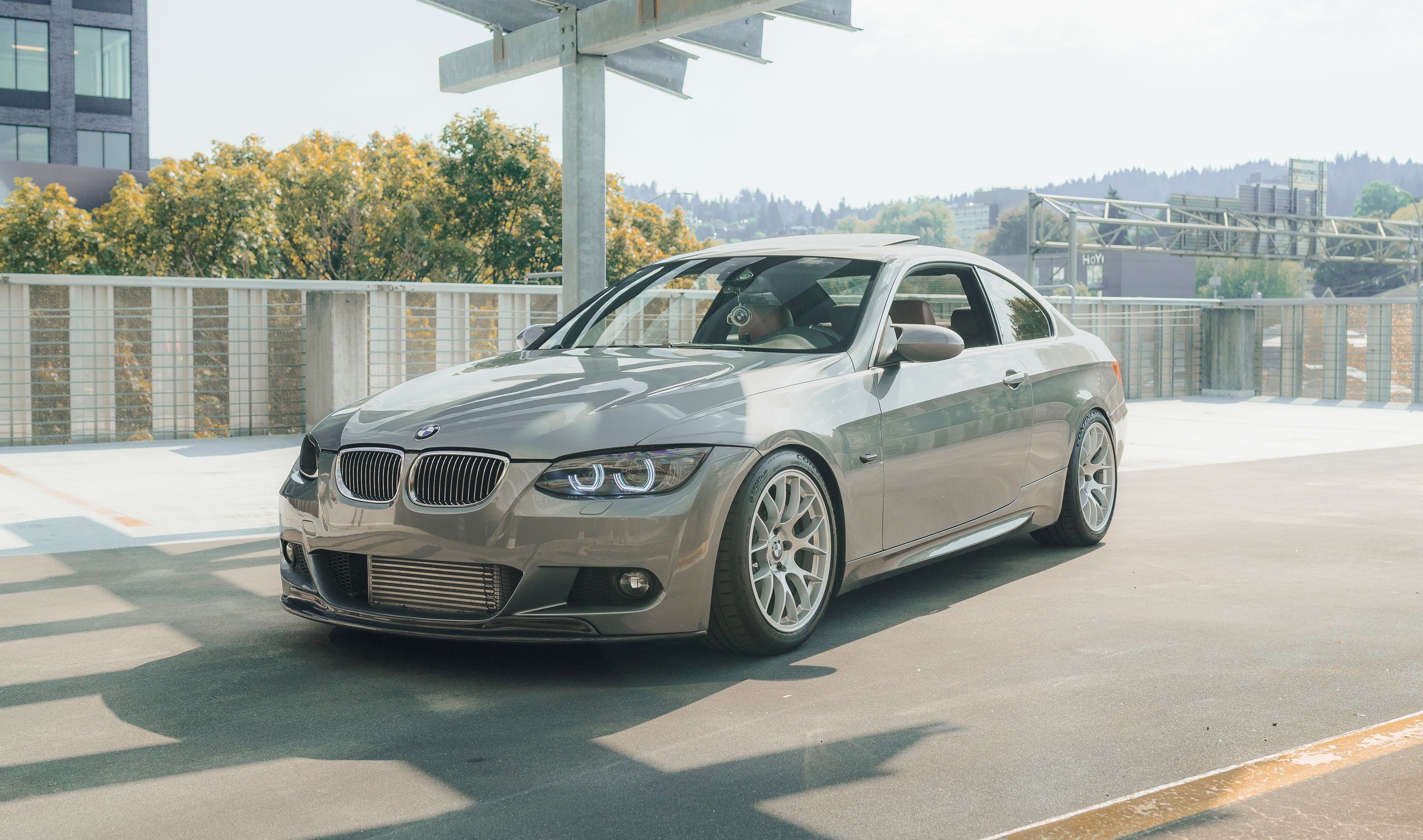 Silver BMW E92 Coupe 3 Series with 18" EC-7 Apex wheels in Hyper Silver