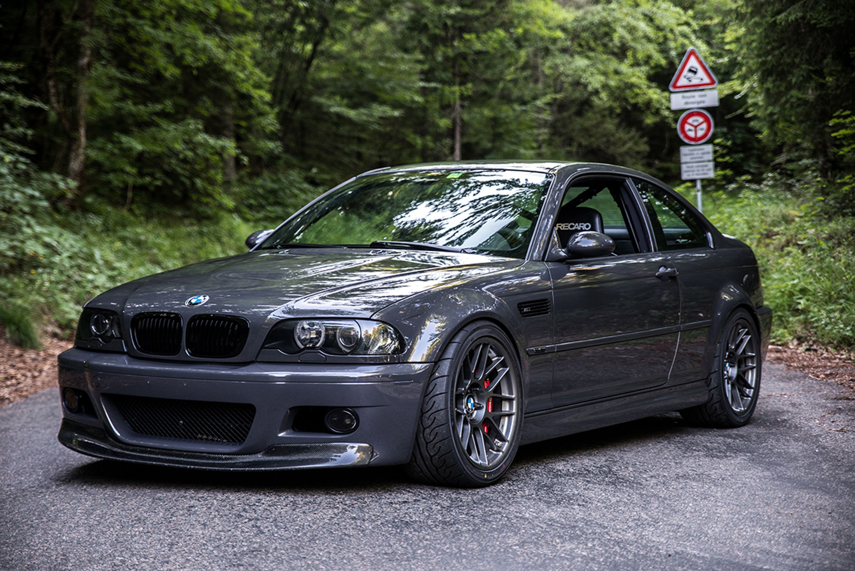 Grey BMW E46 M3 with 18" ARC-8 Apex wheels in Anthracite