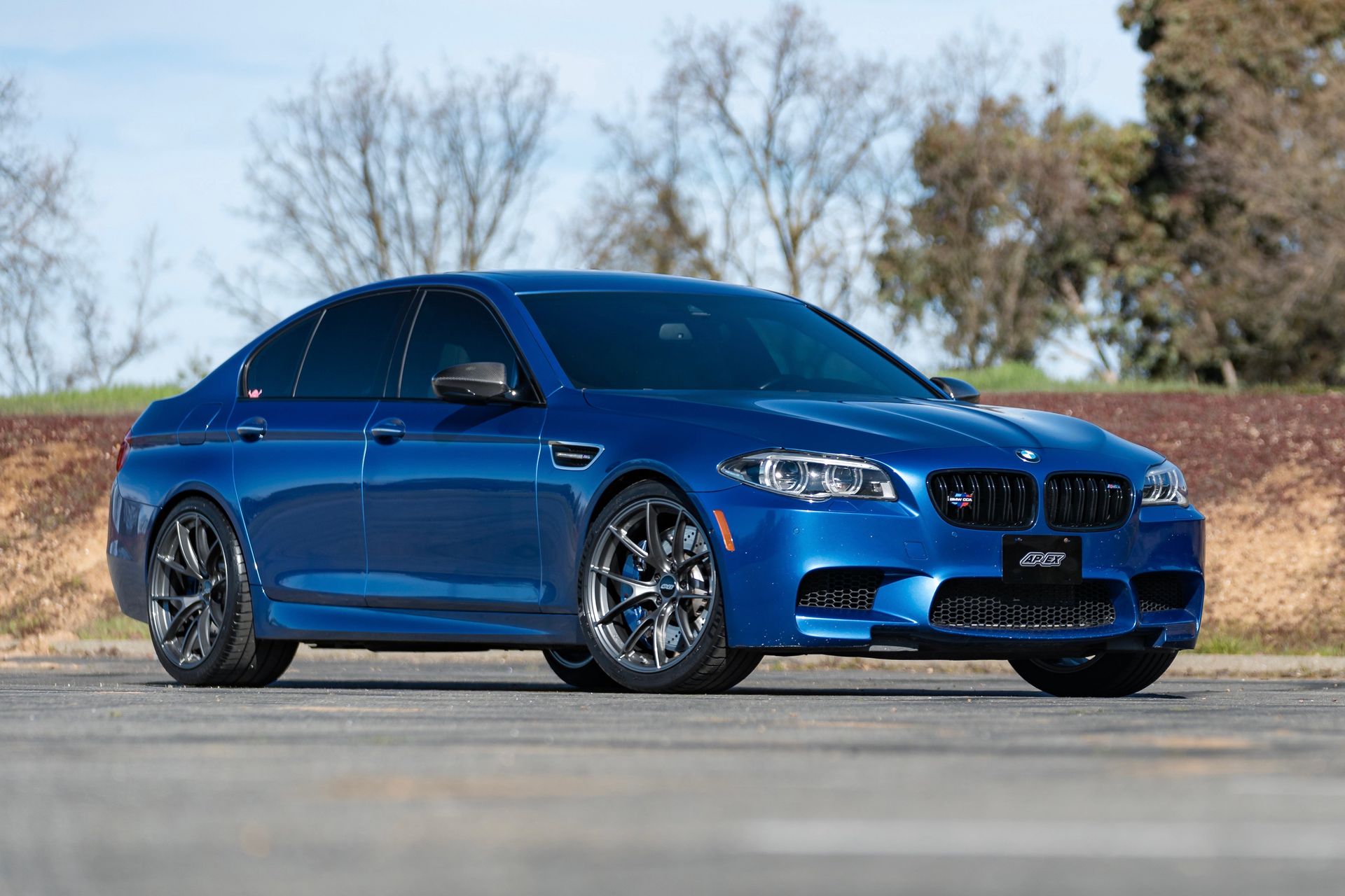 BMW F10 M5 with 20 VS-5RS in Anthracite on BMW F10 - Apex Album