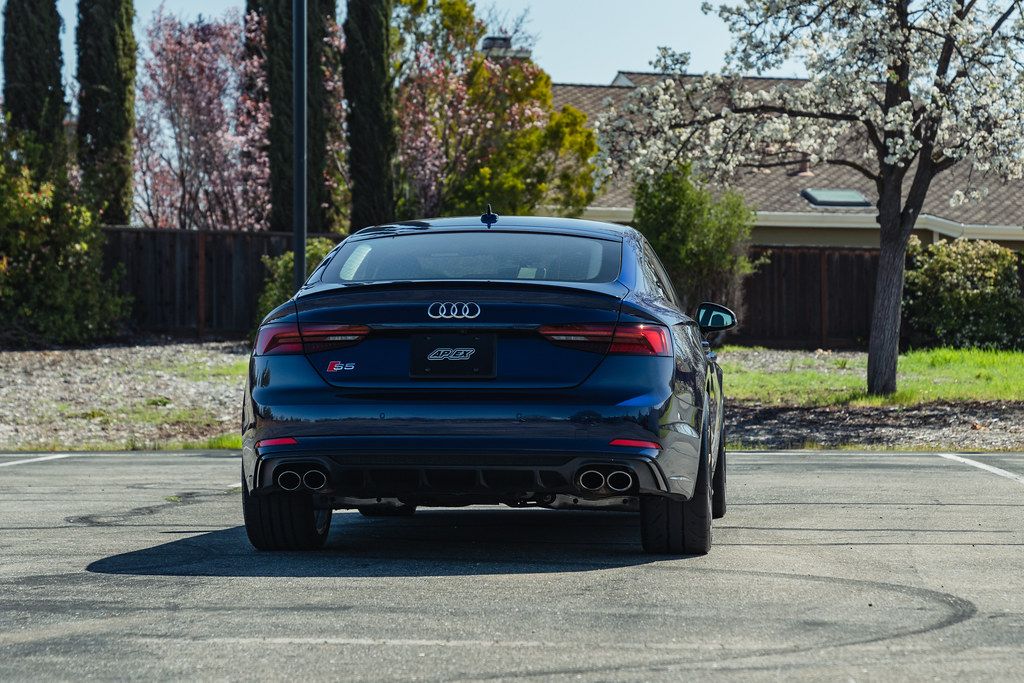 Blue Audi B9 S5 with 19" VS-5RS Apex wheels in Satin Bronze