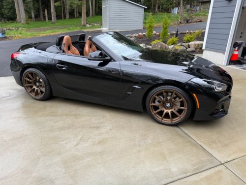 Black BMW Z4 - SM-10 in Satin Bronze