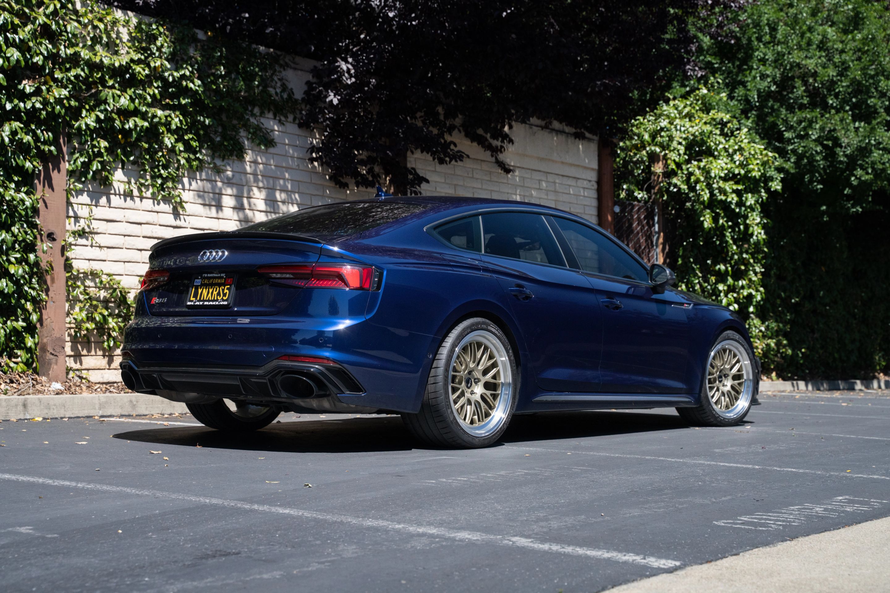 Blue Audi B9 RS 5 Sportback with 19" ML-10RT Apex wheels in Machined Lip Gloss Motorsport Gold