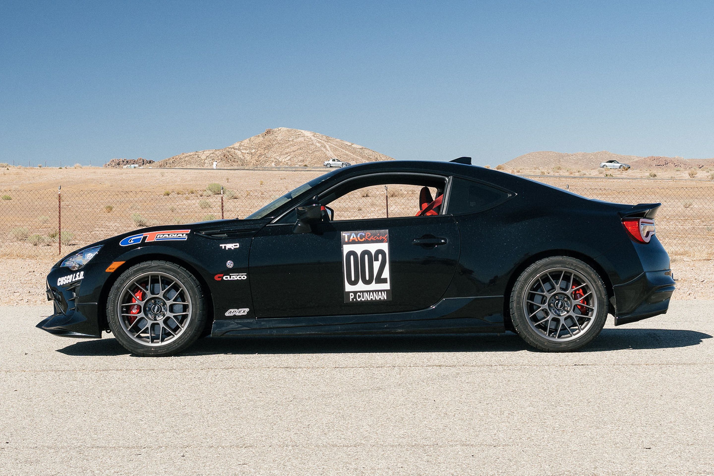 Black Toyota 86 / GT86 / FT86 with 17" ARC-8 Apex wheels in Anthracite