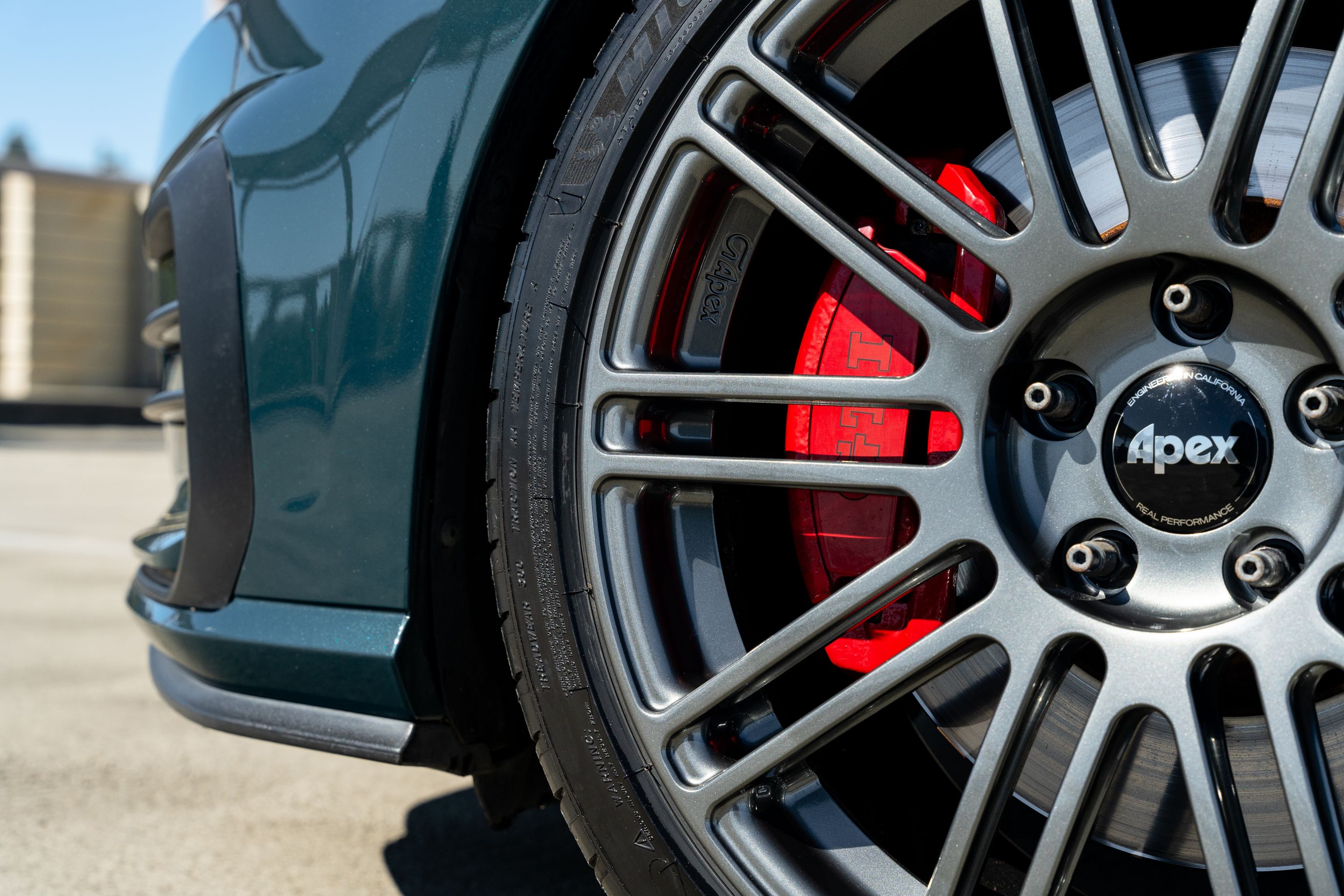 Green VW MK7 GTI with 18" TC-10RT Apex wheels in Anthracite