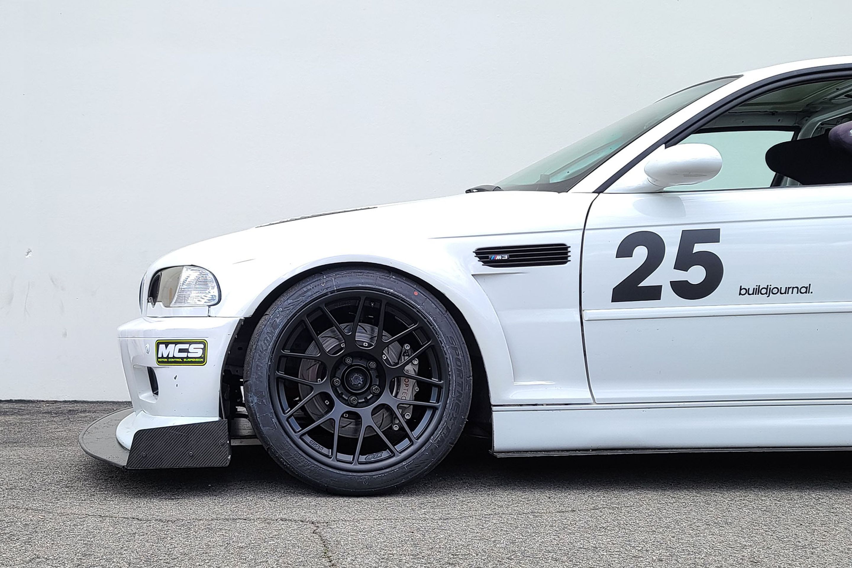 White BMW E46 M3 with 18" ARC-8R Apex wheels in Satin Black