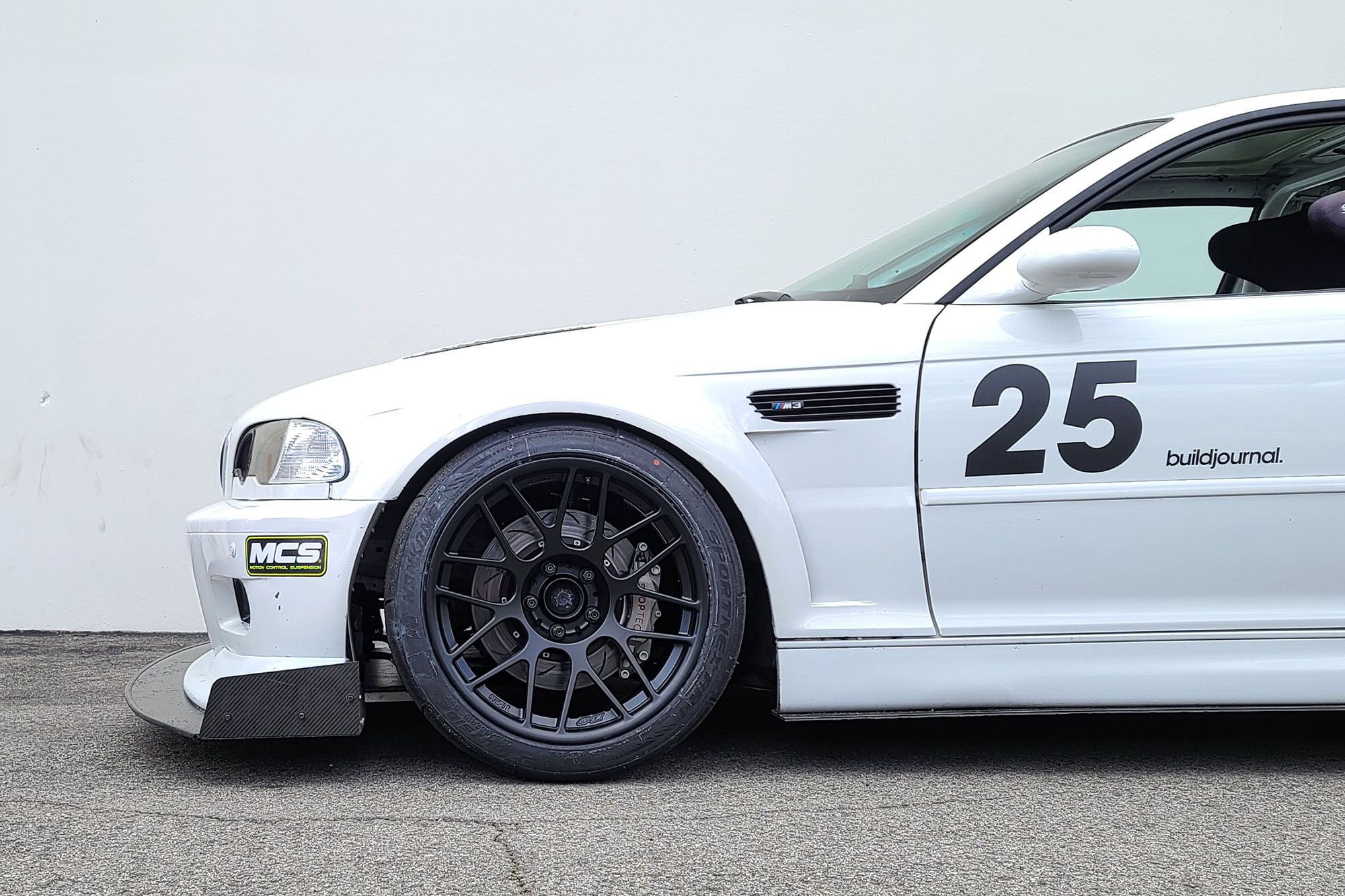 White BMW E46 M3 with 18" ARC-8R Apex wheels in Satin Black