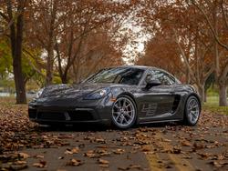 Grey Porsche Cayman - VS-5RS in Brushed Clear