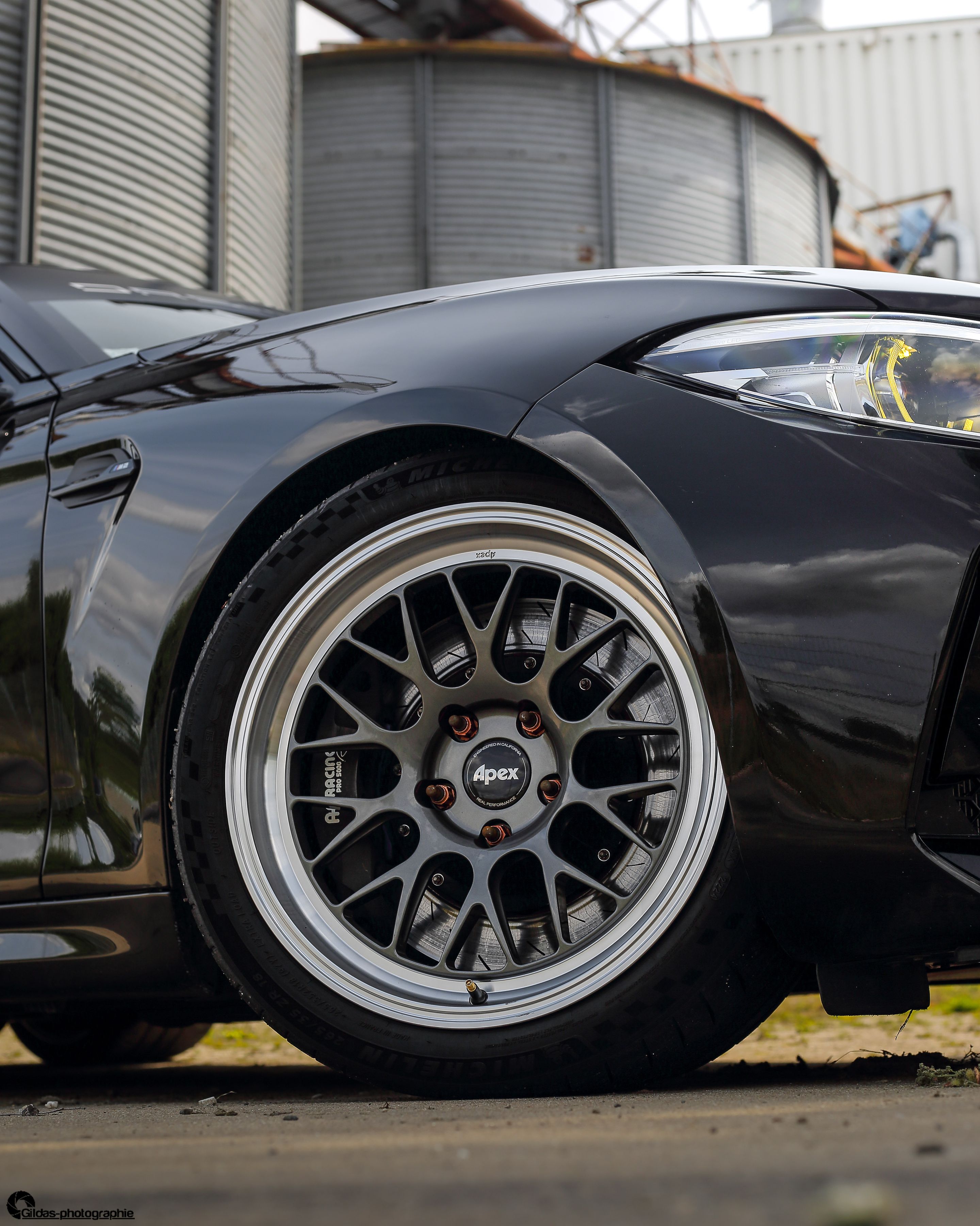 Black BMW F87 M2 with 18" ML-10RT Apex wheels in Machined Lip Anthracite