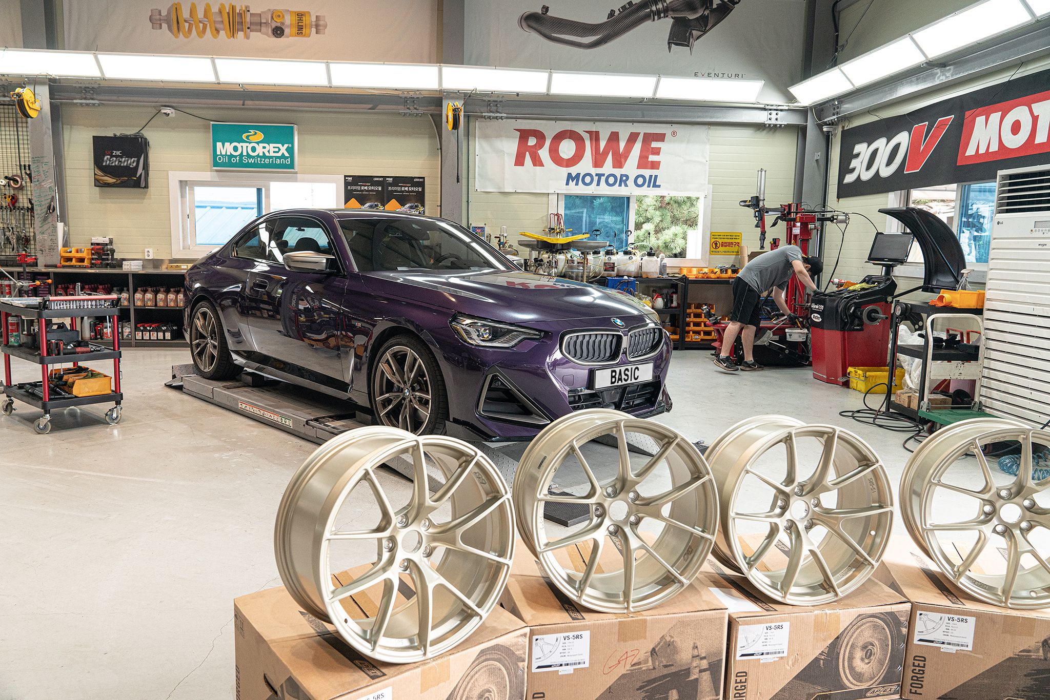 Purple BMW G42 2 Series with 19" VS-5RS Apex wheels in Motorsport Gold