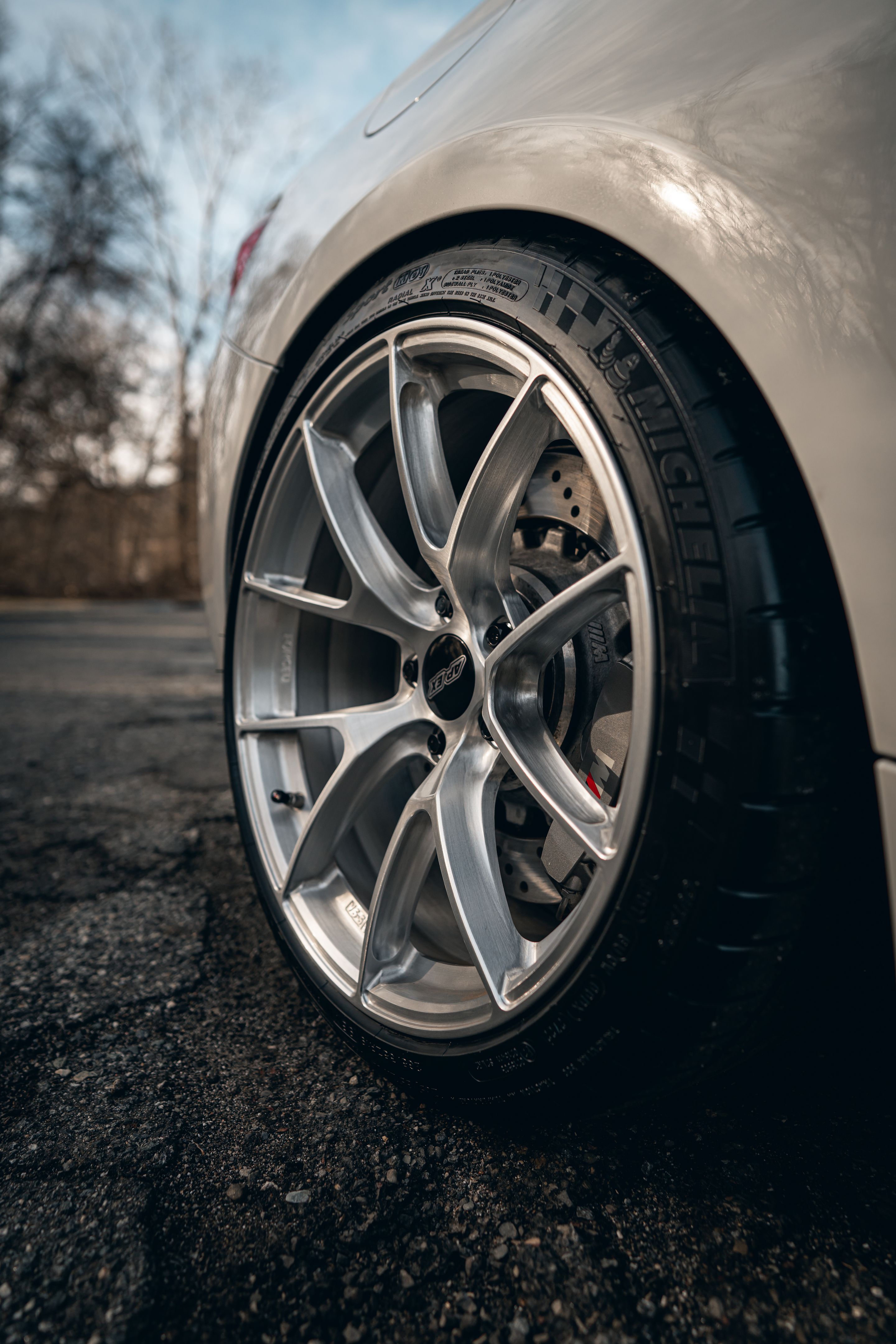 White BMW F87 M2 with 19" VS-5RS Apex wheels in Brushed Clear