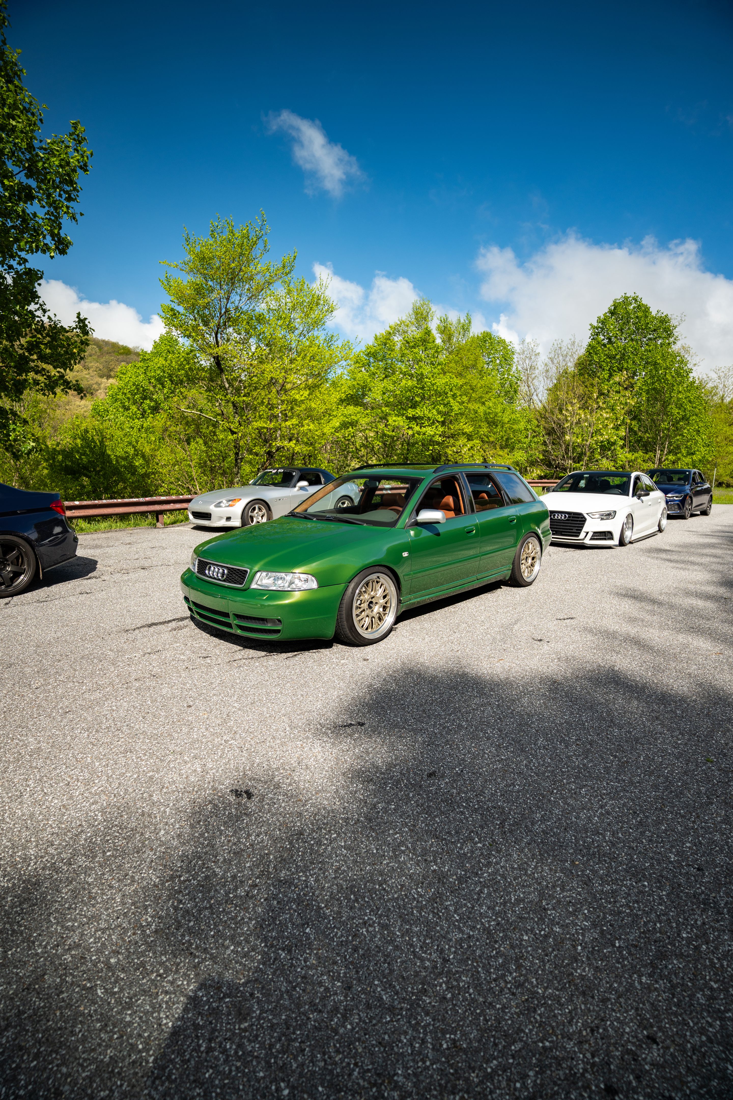Green Audi B5 S4 Avant/Wagon with 18" ML-10RT Apex wheels in Machined Lip Gloss Motorsport Gold