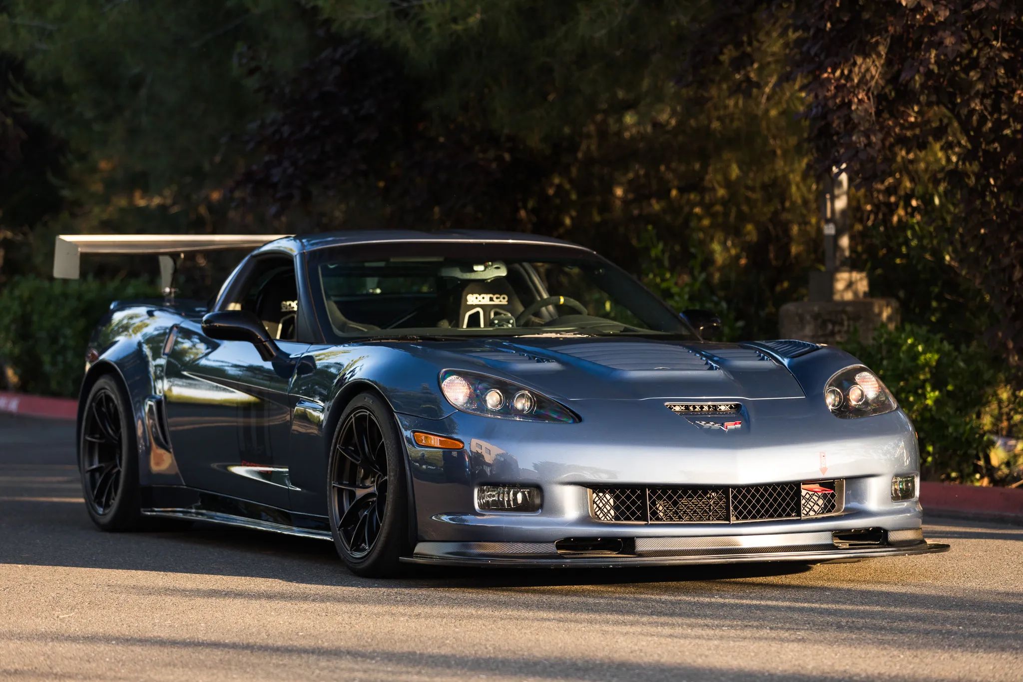 Blue Chevrolet C6 Corvette Z06 with 18" VS-5RS Apex wheels in Satin Black