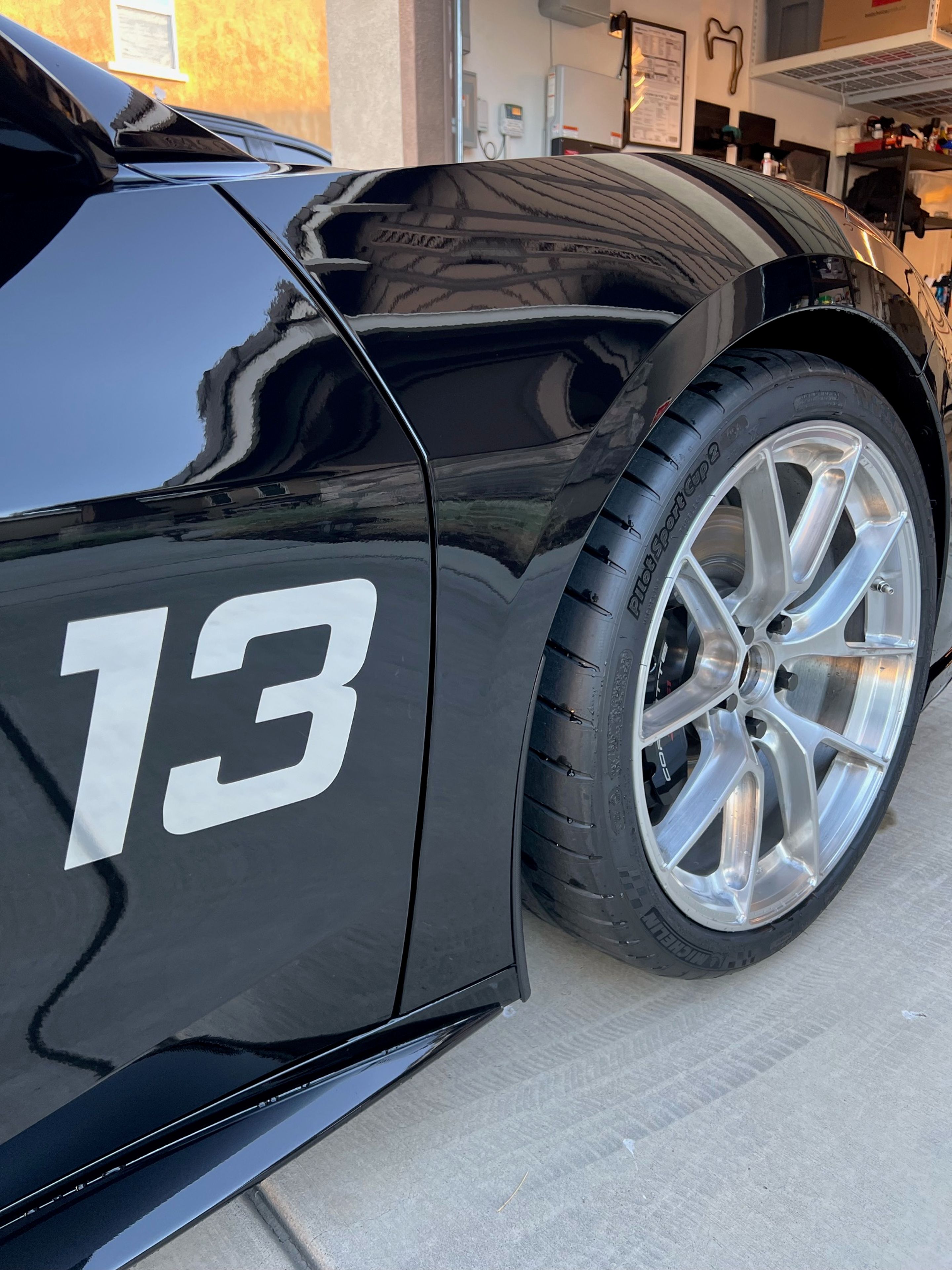 Black Chevrolet C8 Corvette Stingray/Z51 with 19"/20" VS-5RS Apex wheels in Brushed Clear