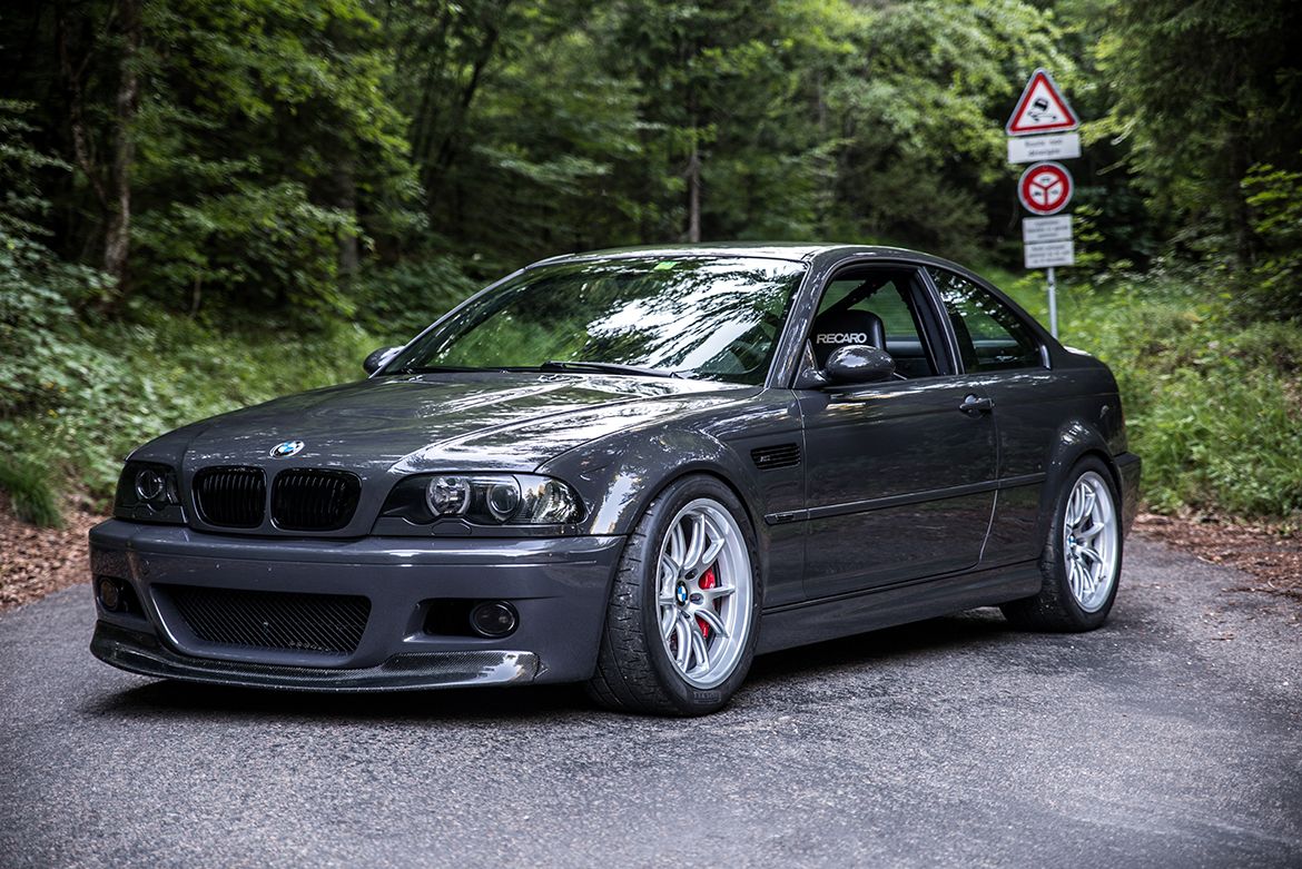 Grey BMW E46 M3 with 18" FL-5 Apex wheels in Race Silver