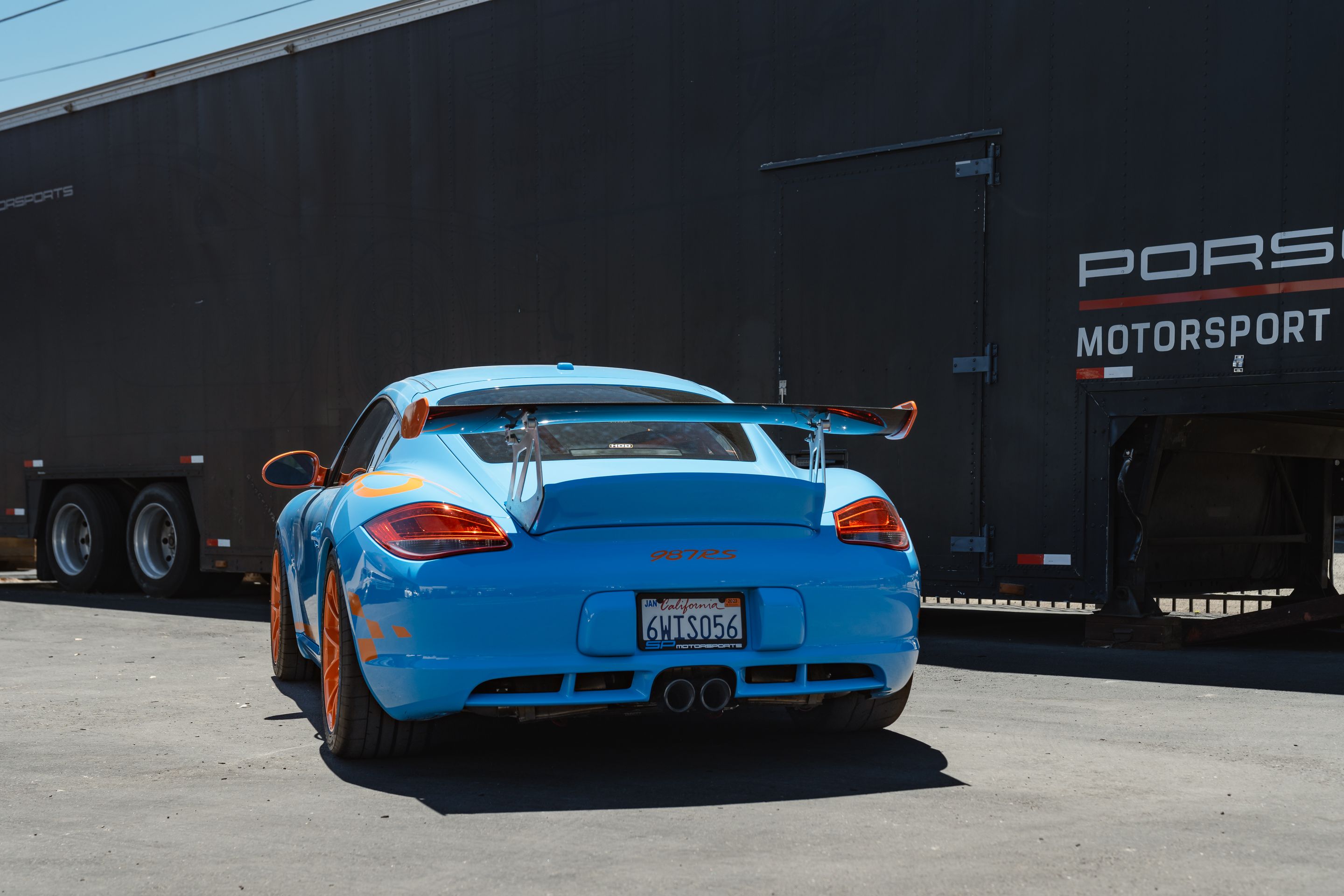 Blue Porsche 987 Cayman S with 18" VS-5RS Apex wheels in Custom Finish