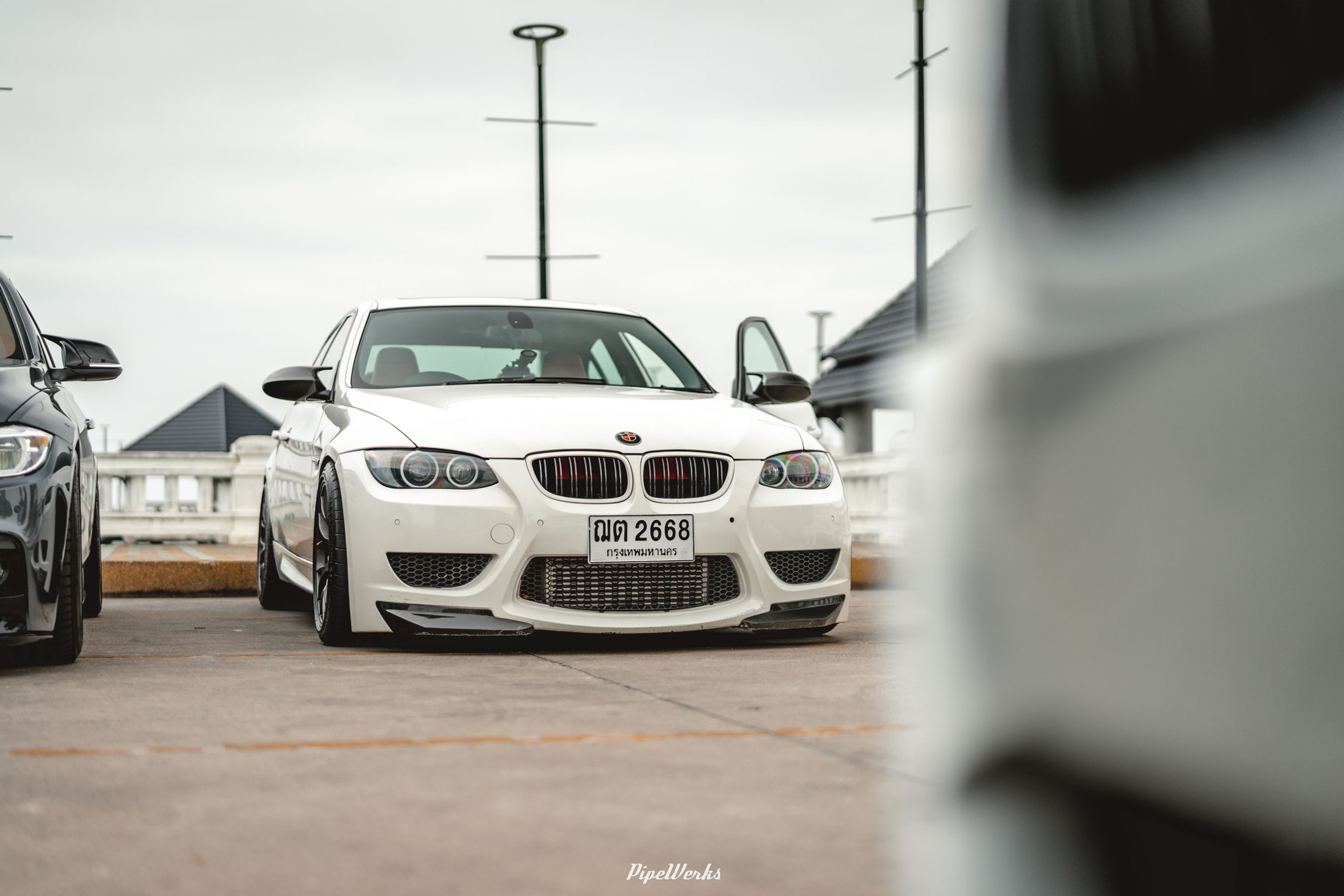 White BMW E90 Sedan 3 Series with 18" EC-7 Apex wheels in Anthracite