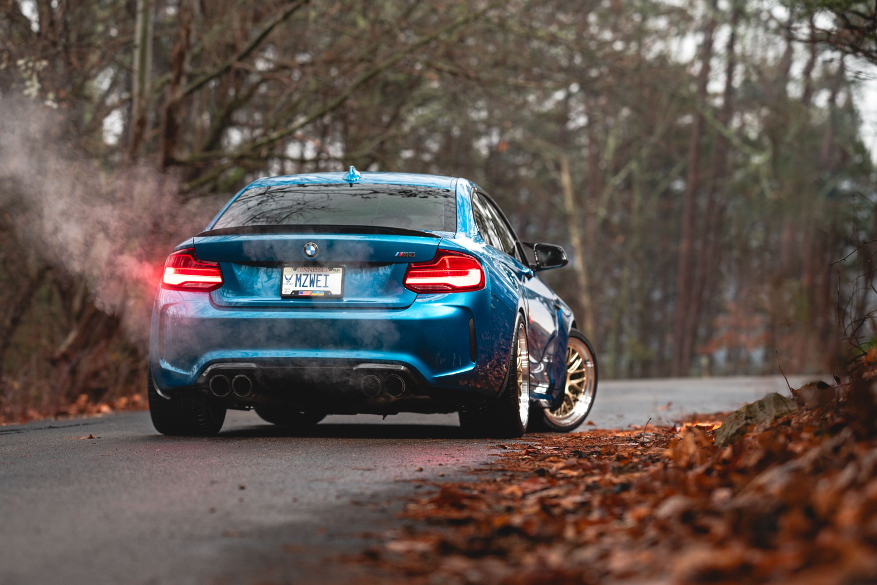 Blue BMW F87 M2 with 19" ML-10RT Apex wheels in Machined Lip Gloss Motorsport Gold