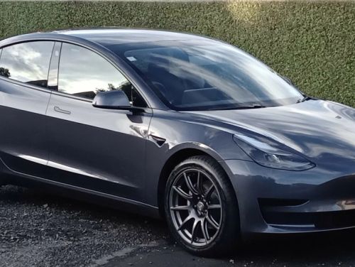 Grey Tesla Model 3 - SM-10 in Anthracite