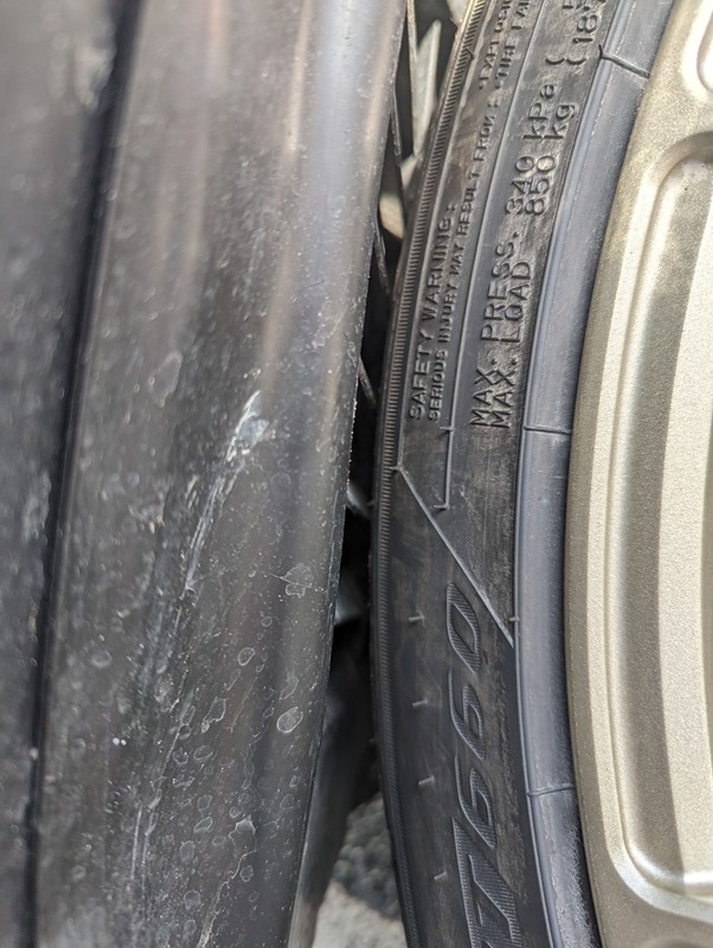 Blue BMW G87 M2 with 19" VS-5RS Apex wheels in Motorsport Gold