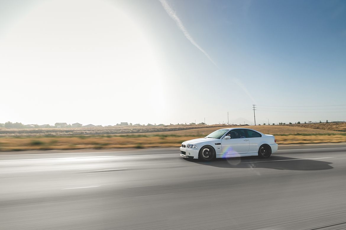 White BMW E46 M3 with 18" ARC-8 Apex wheels in Anthracite