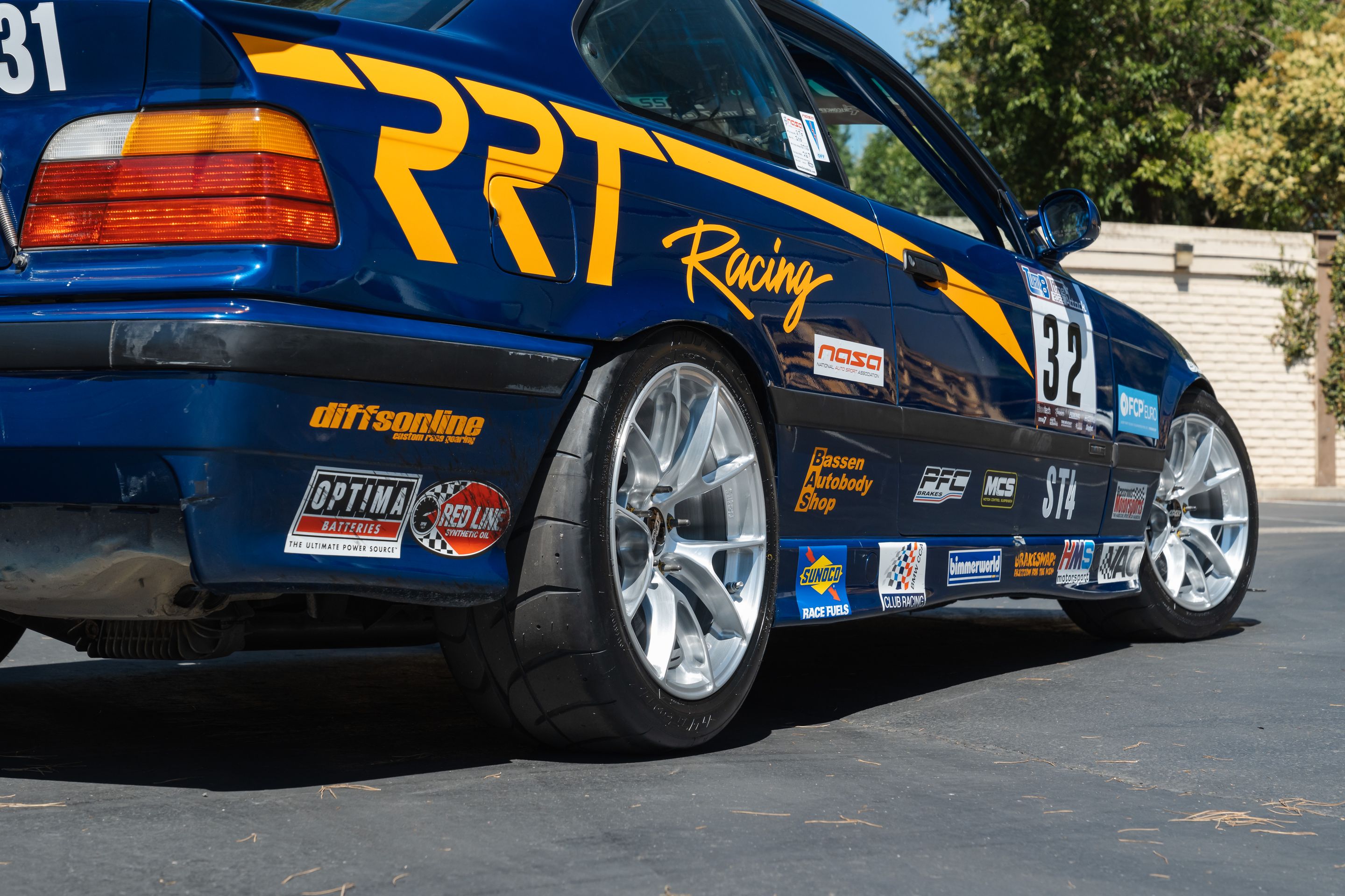 Blue BMW E36 3 Series with 17" VS-5RS Apex wheels in Brushed Clear