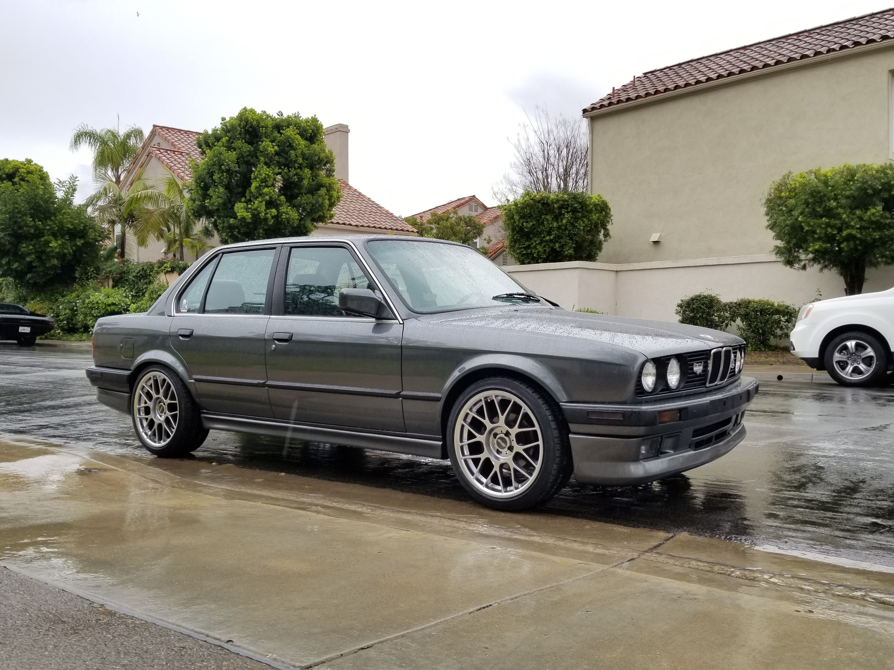 Grey BMW E30 3 Series with 17" ARC-8 Apex wheels in Hyper Silver