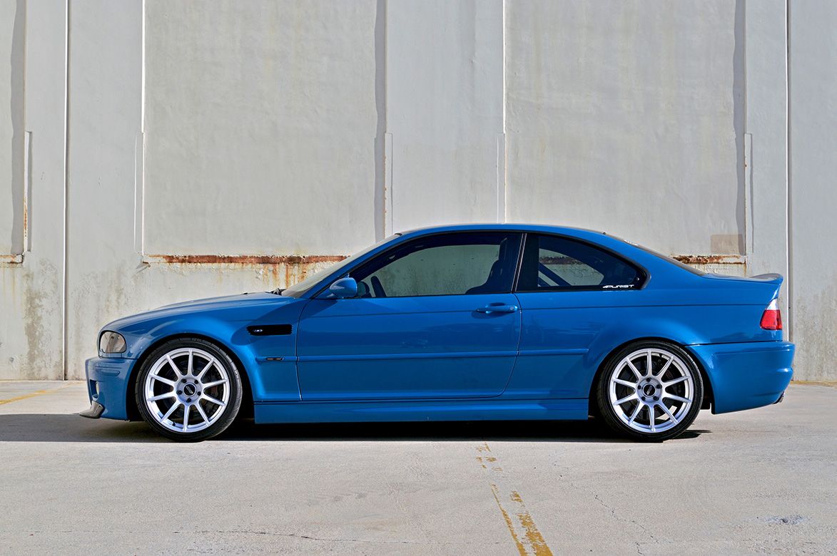 Blue BMW E46 M3 with 18" SM-10 Apex wheels in Race Silver