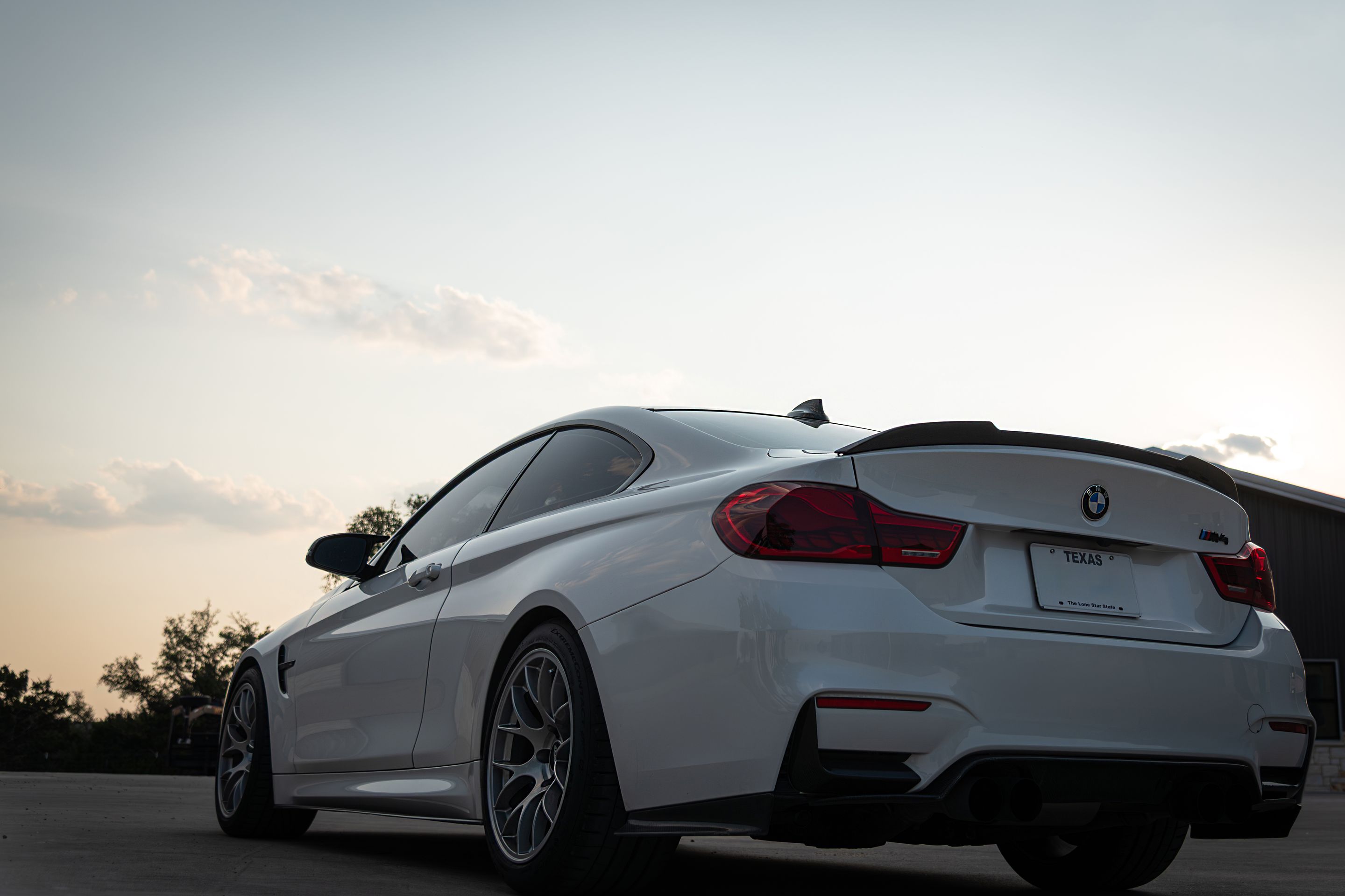 White BMW F82 Coupe M4 with 18" EC-7 Apex wheels in Race Silver