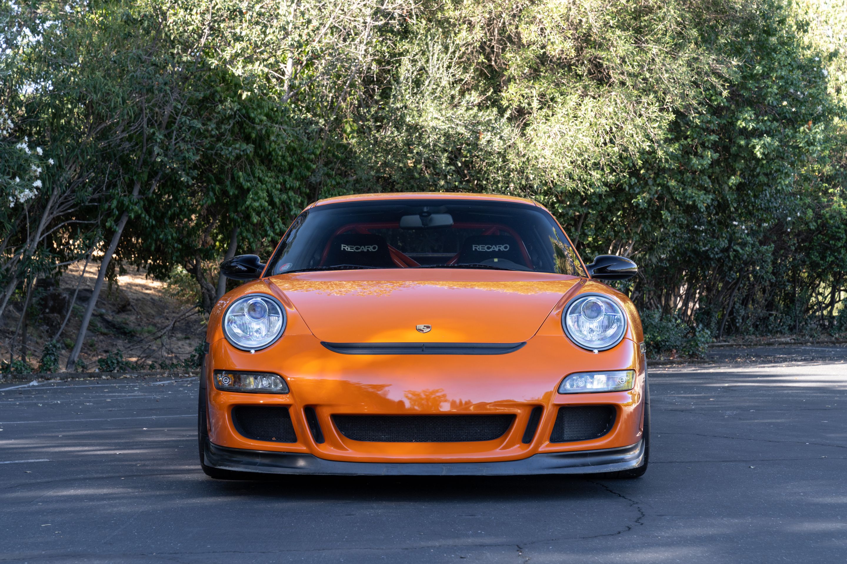 Orange Porsche 911 997 GT3 RS with 18" EC-7RS Apex wheels in Satin Black