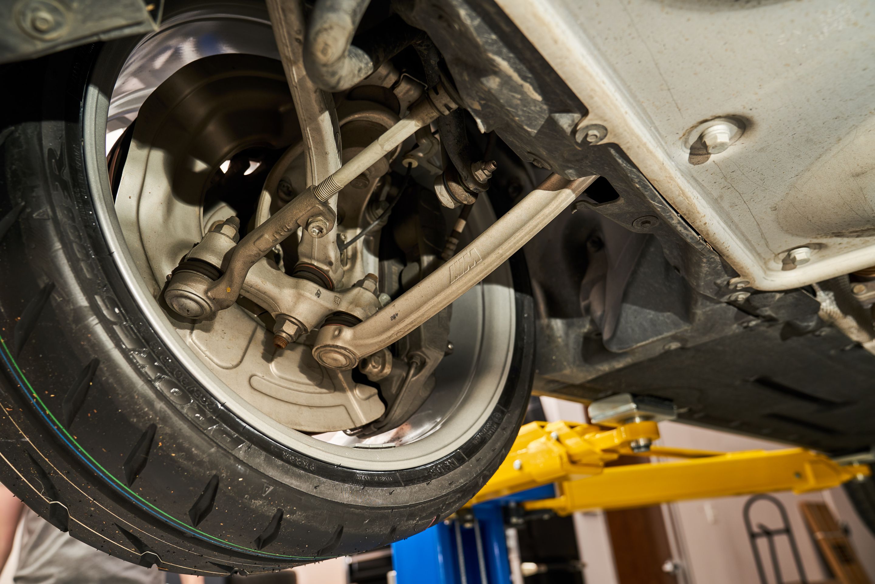 Blue BMW F87 M2 with 19" EC-7 Apex wheels in Race Silver