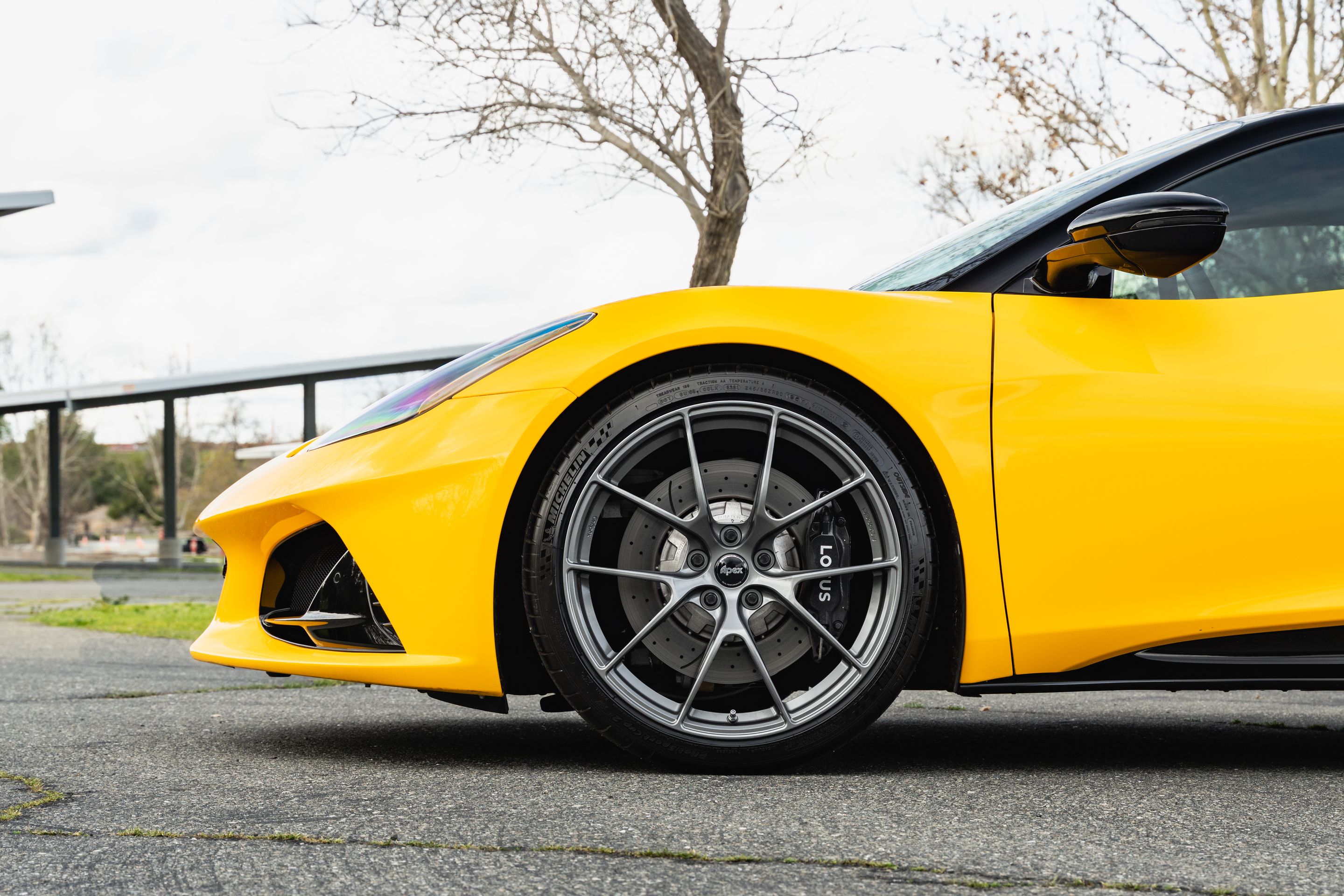 Yellow Lotus Emira with 20" VS-5RS Apex wheels in Anthracite