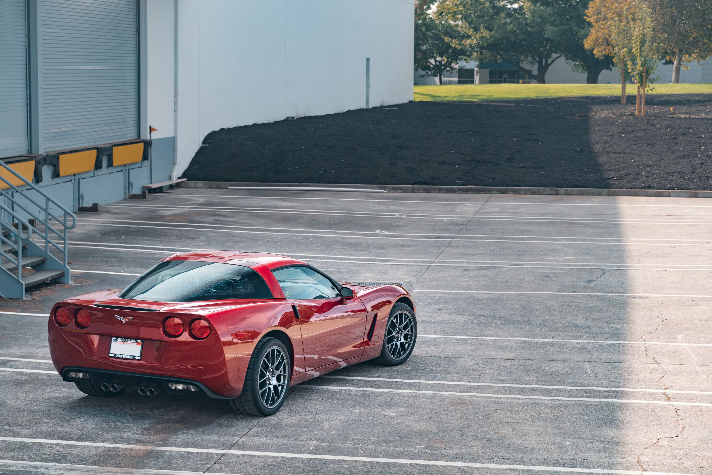 Red Chevrolet C6 Corvette Base/Z51 with 18"/19" EC-7 Apex wheels in Anthracite