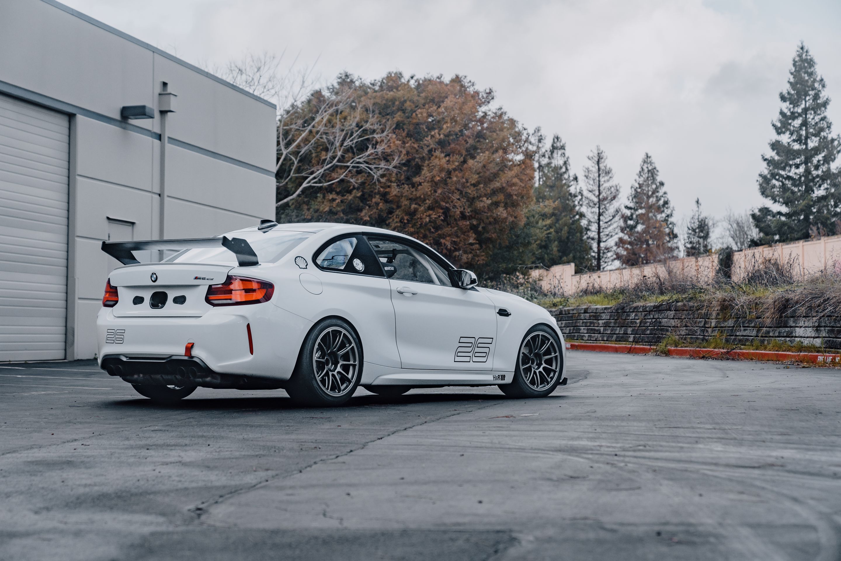 White BMW F87 M2 with 18" SM-10RE Apex wheels in Anthracite