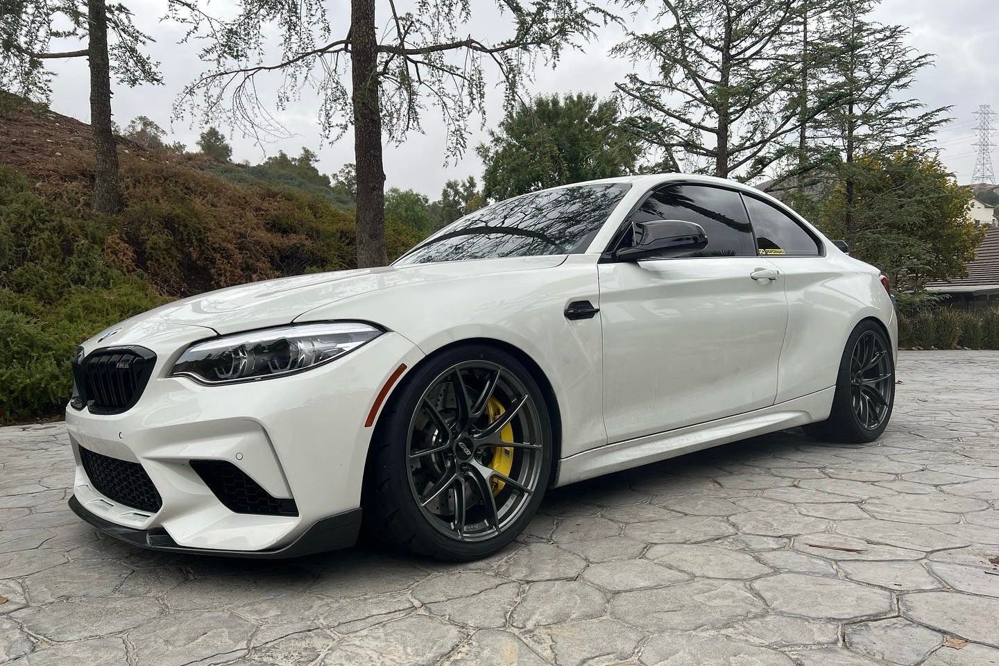 White BMW F87 M2 with 19" VS-5RS Apex wheels in Anthracite