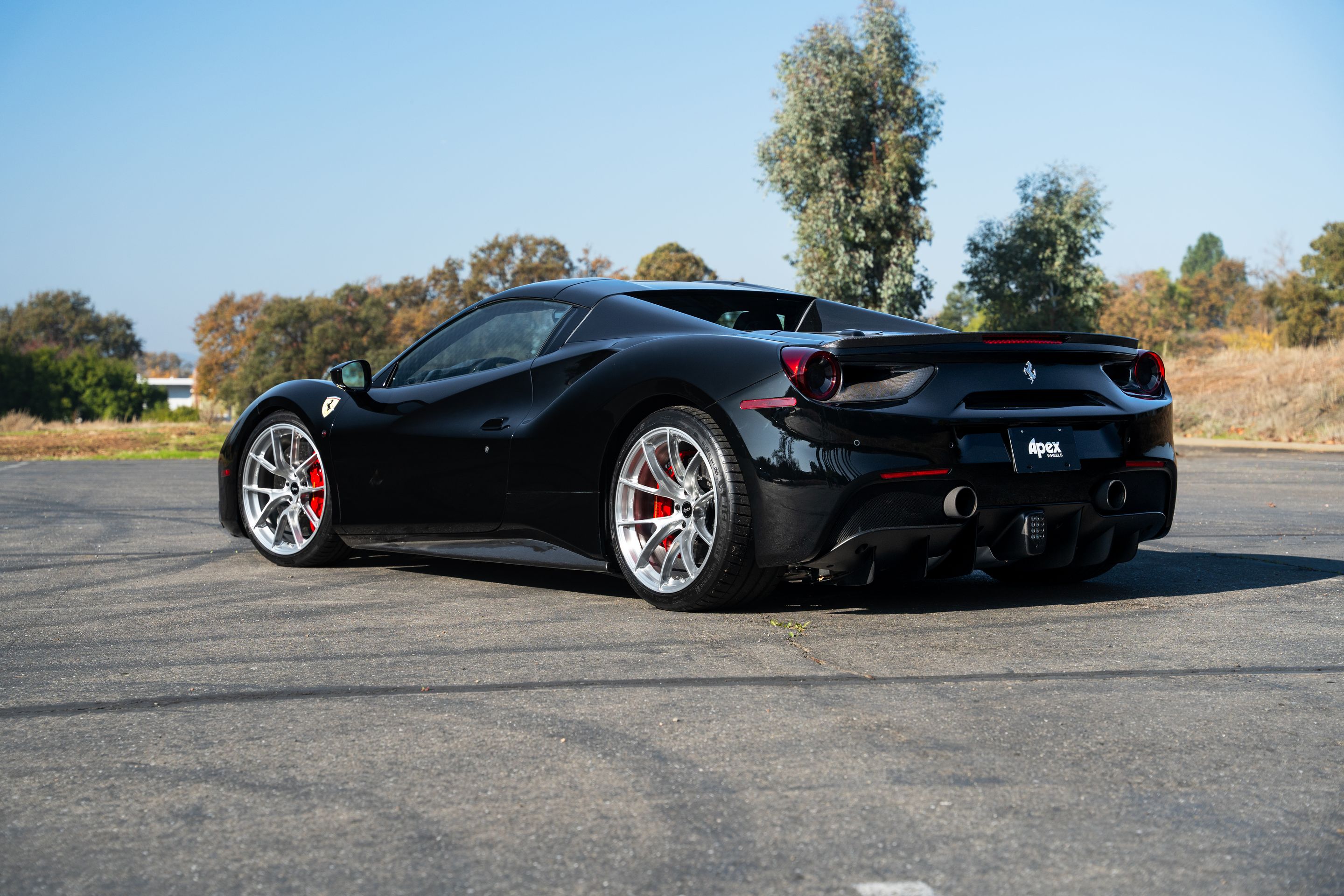 Black Ferrari 488 with 20" VS-5RS Apex wheels in Brushed Clear