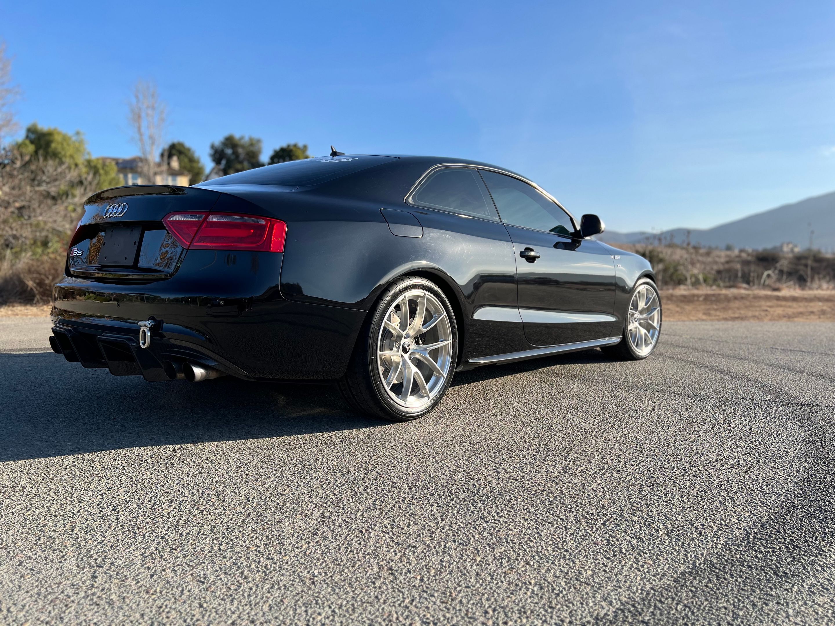 Black Audi B8 S5 with 19" VS-5RS Apex wheels in Brushed Clear