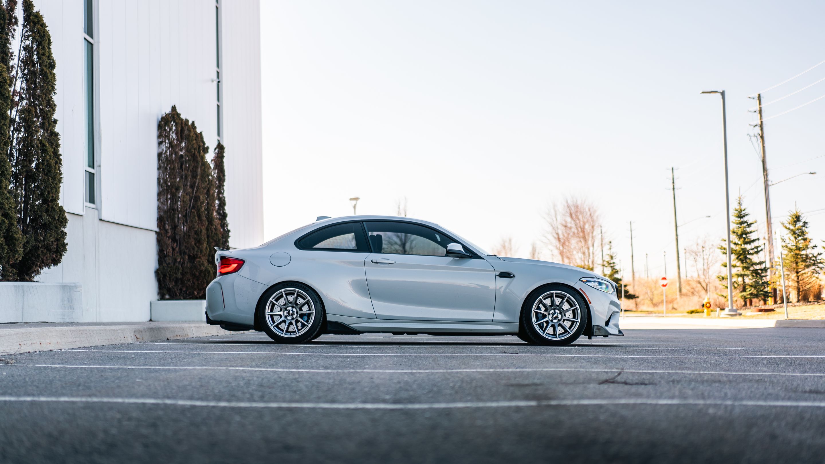 Silver BMW F87 M2 with 18" SM-10 Apex wheels in Anthracite